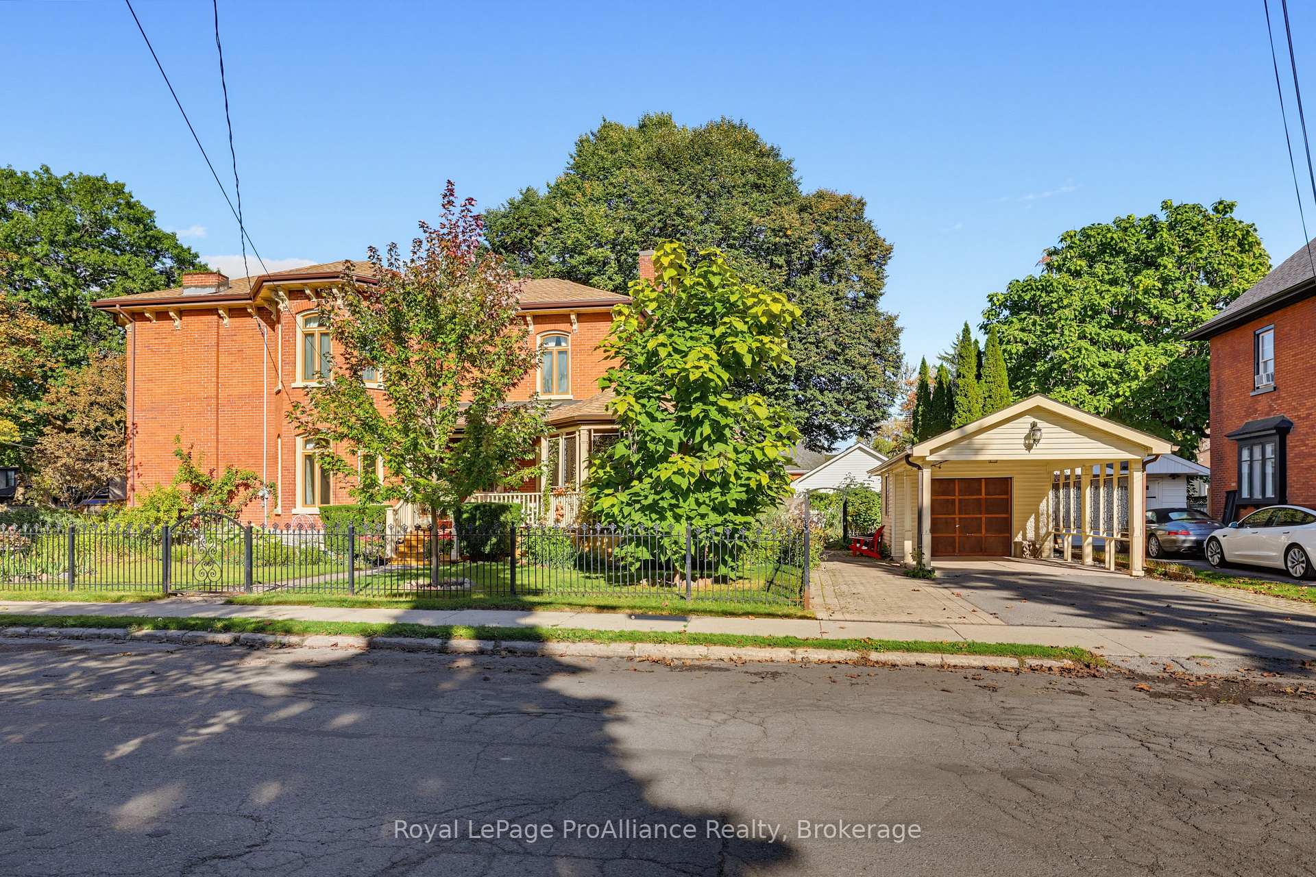 Photo 5 of 55 Queen Street, Belleville, Belleville Ward — HOMEH