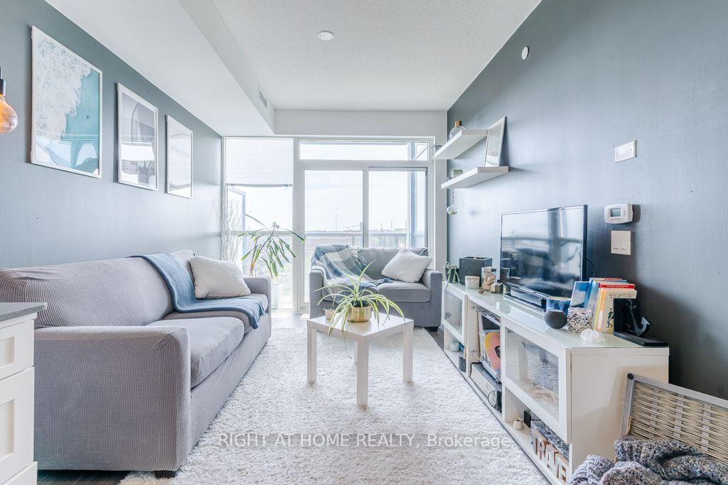 Photo 9 of Unit 409, 681 Yonge Street, Barrie, Painswick South — HOMEH