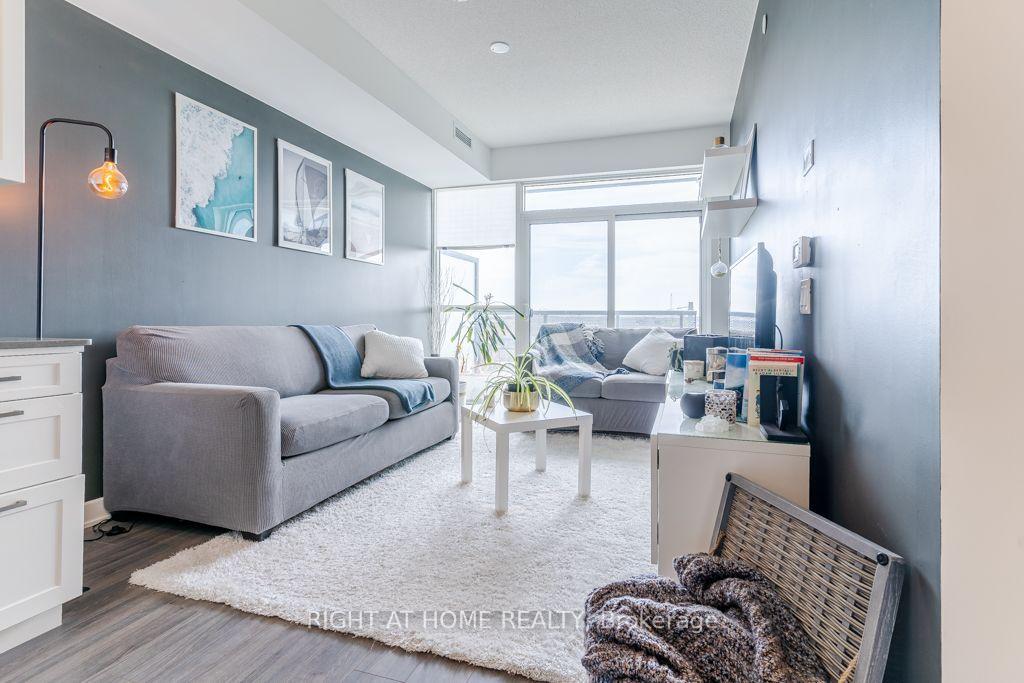 Photo 11 of Unit 409, 681 Yonge Street, Barrie, Painswick South — HOMEH