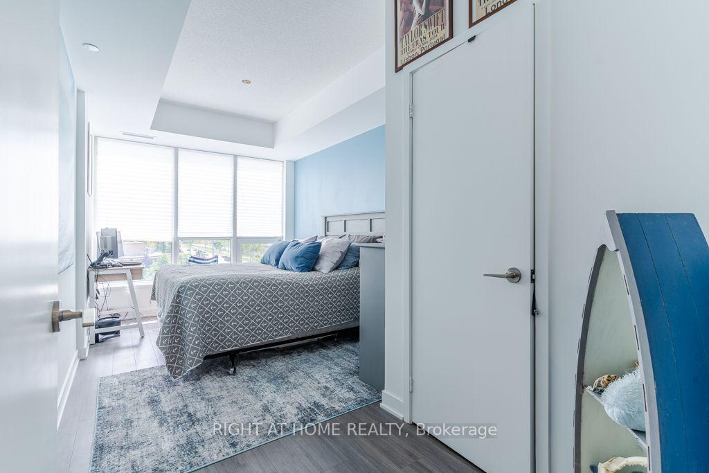 Photo 15 of Unit 409, 681 Yonge Street, Barrie, Painswick South — HOMEH