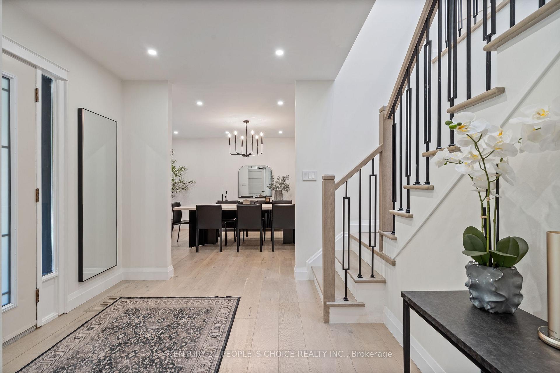 Photo 6 of 7 Carl Crescent, Hamilton, Waterdown — HOMEH