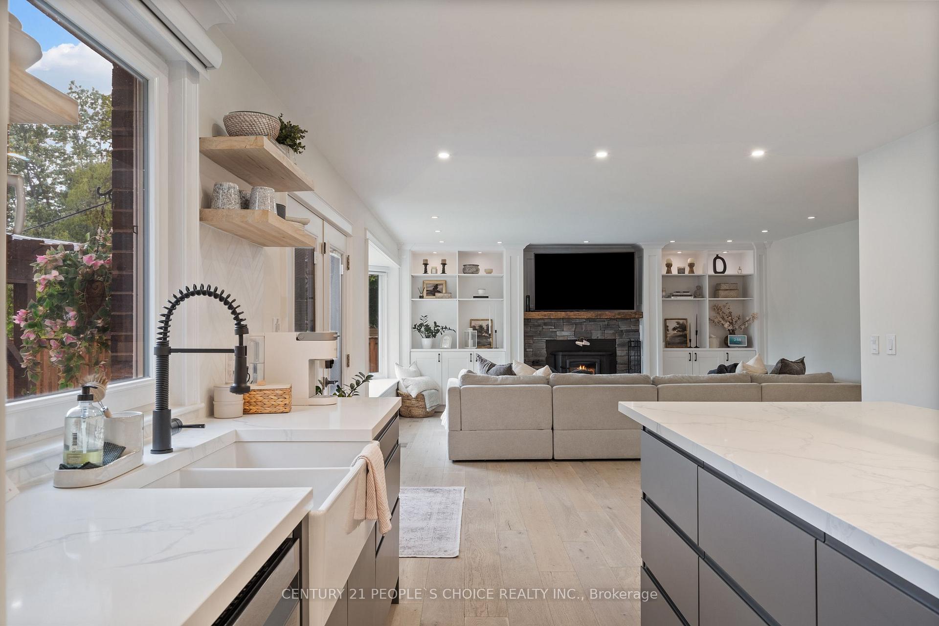 Photo 12 of 7 Carl Crescent, Hamilton, Waterdown — HOMEH