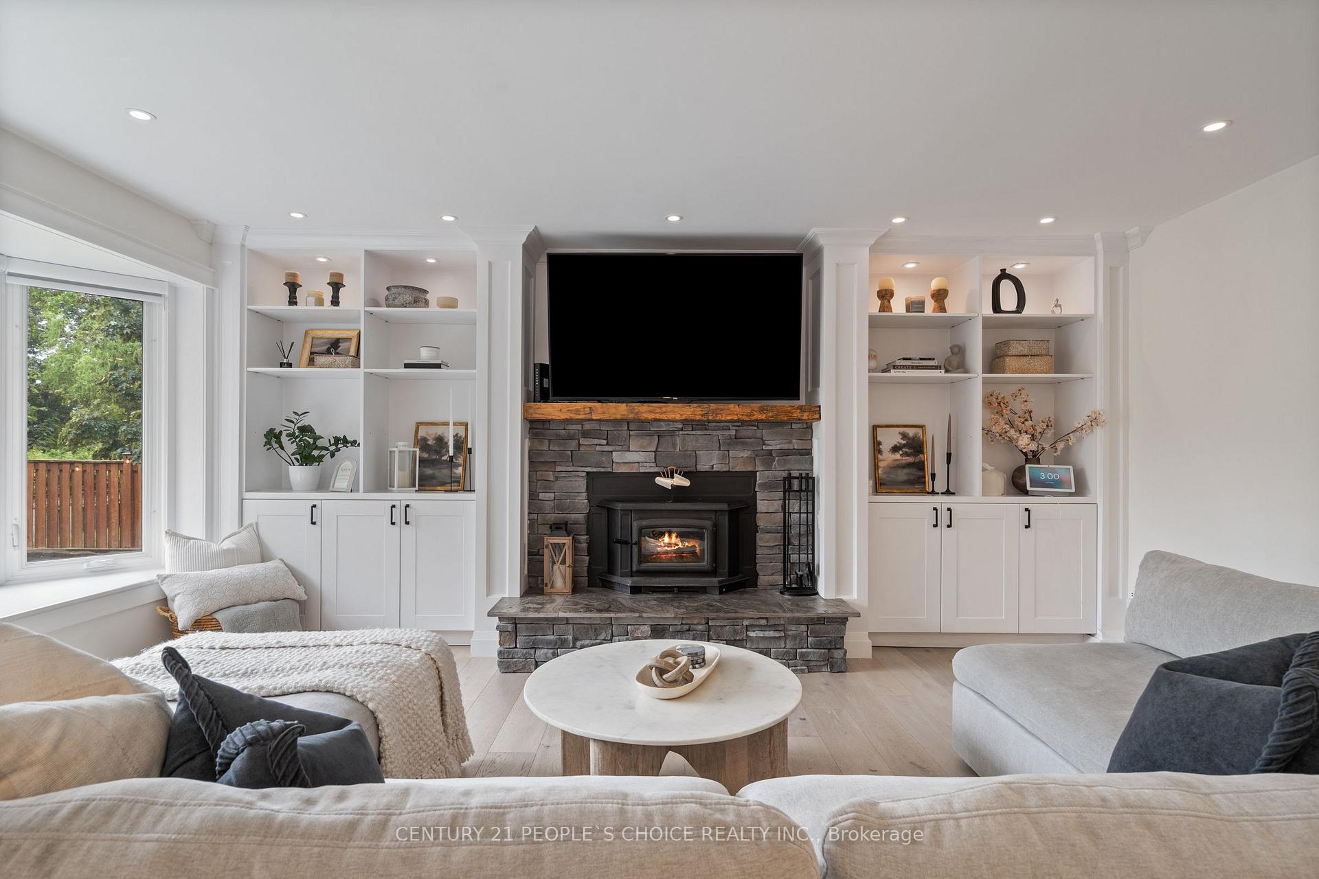 Photo 14 of 7 Carl Crescent, Hamilton, Waterdown — HOMEH