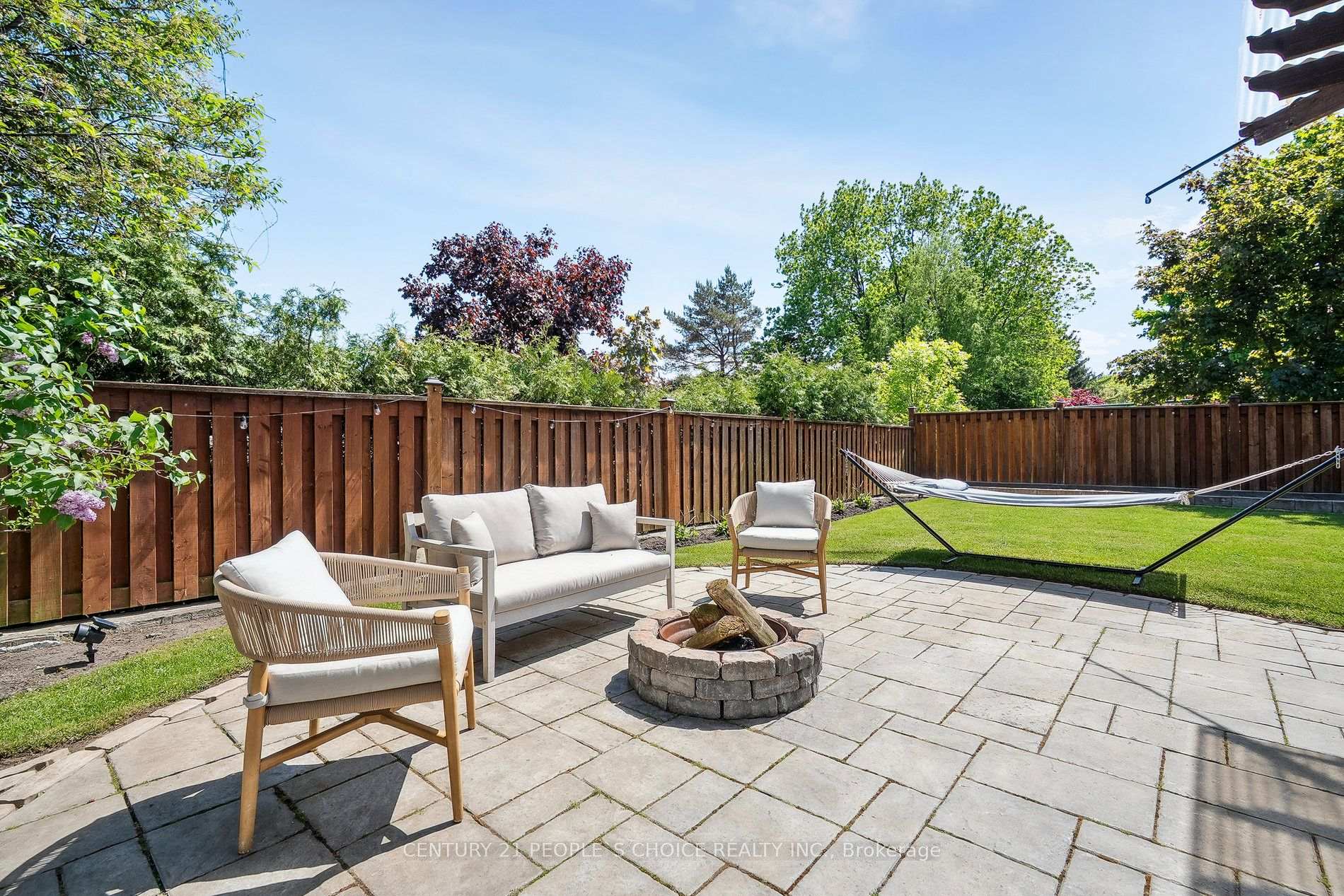 Photo 41 of 7 Carl Crescent, Hamilton, Waterdown — HOMEH