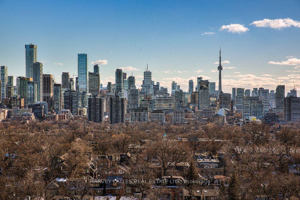 Photo 2 of Unit 1613, 111 St. Clair Avenue W, Toronto, Yonge-St. Clair — HOMEH