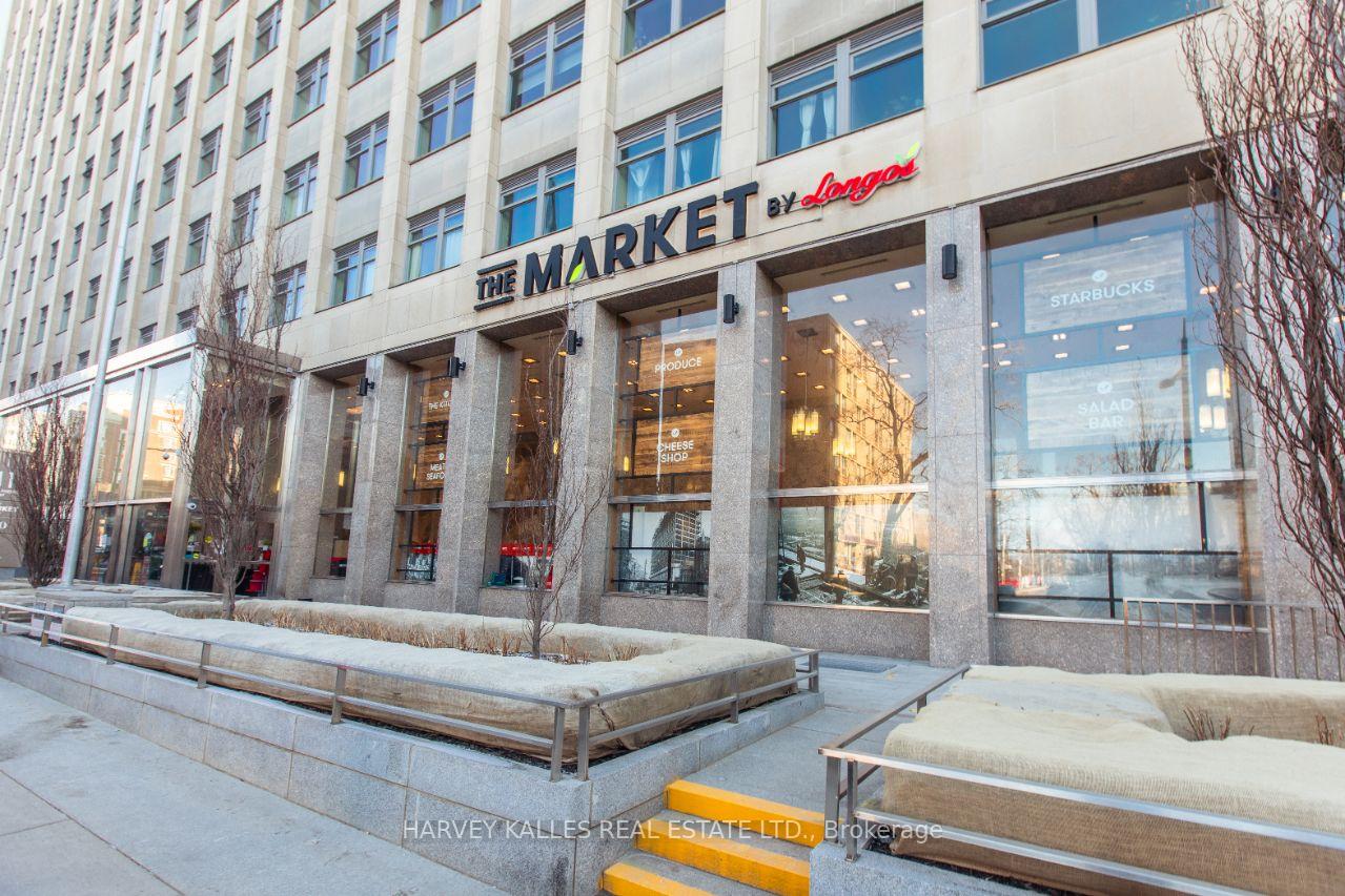 Photo 3 of Unit 1613, 111 St. Clair Avenue W, Toronto, Yonge-St. Clair — HOMEH