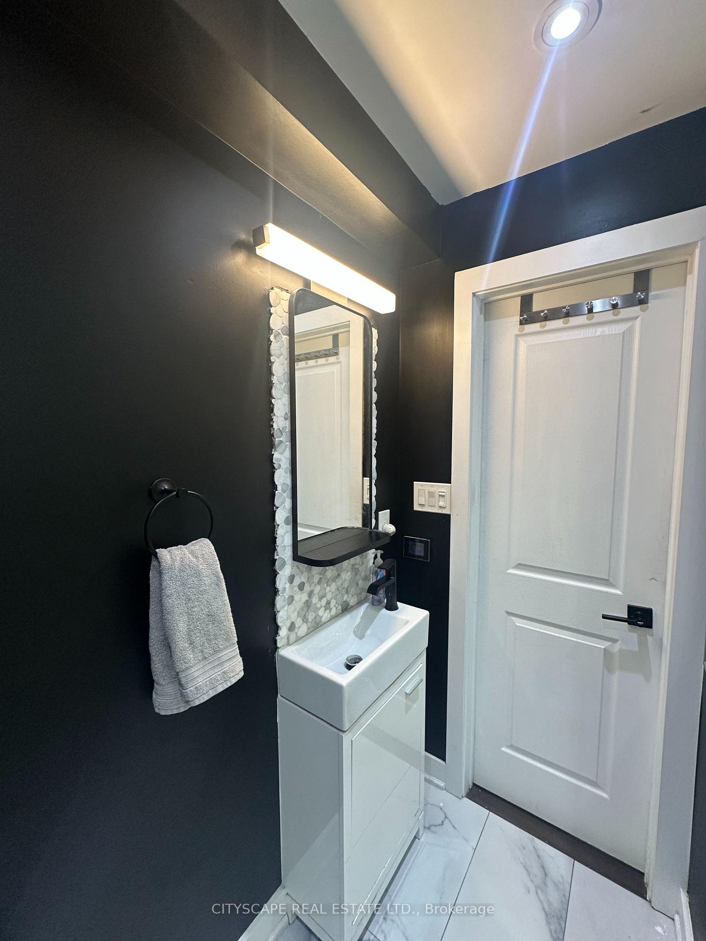 Photo 33 of Unit Main Floor, 137 Ravenscroft Road, Ajax, Central West — HOMEH