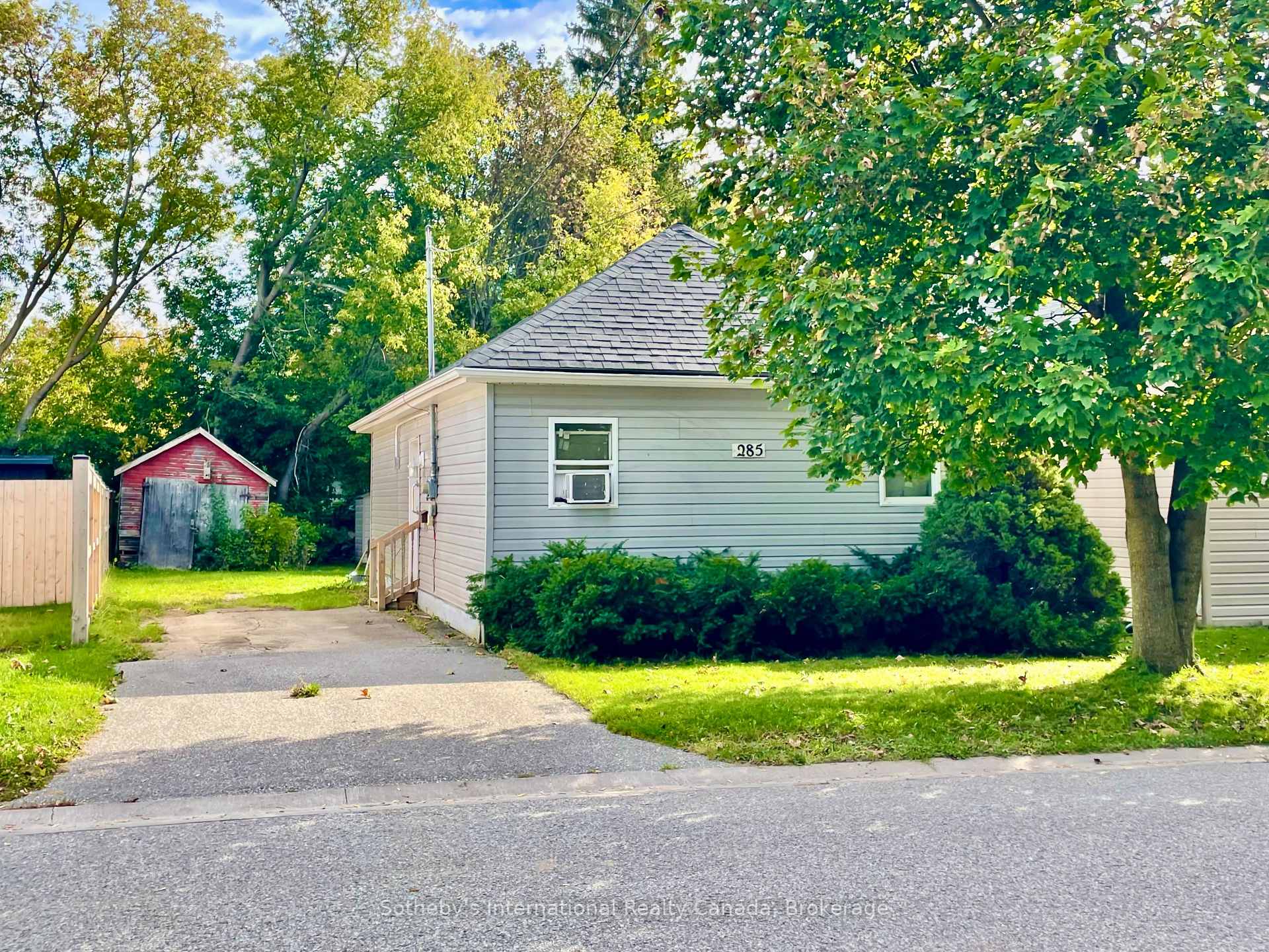 Photo 3 of 285 Robinson Street, Collingwood — HOMEH