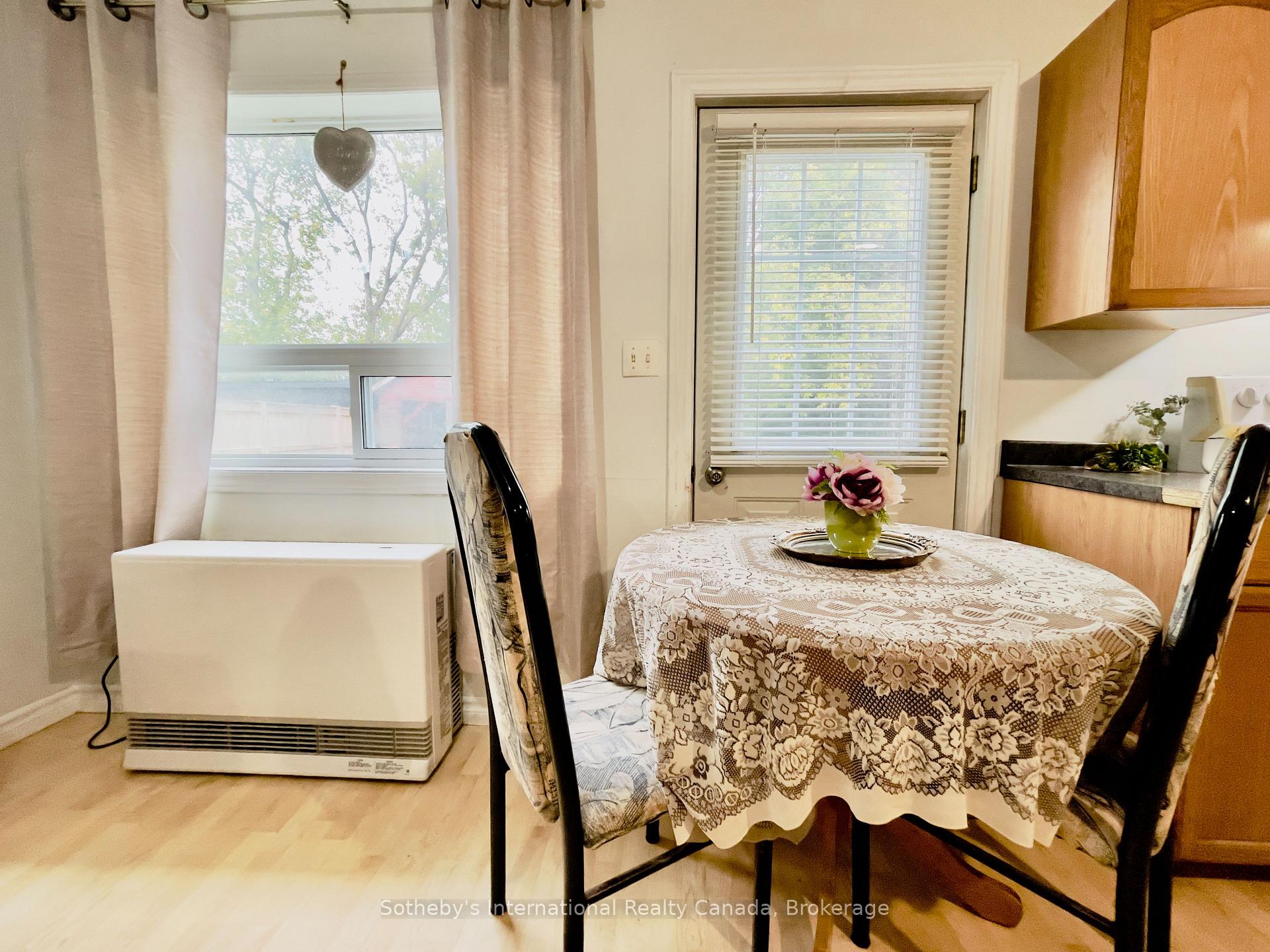 Photo 9 of 285 Robinson Street, Collingwood — HOMEH
