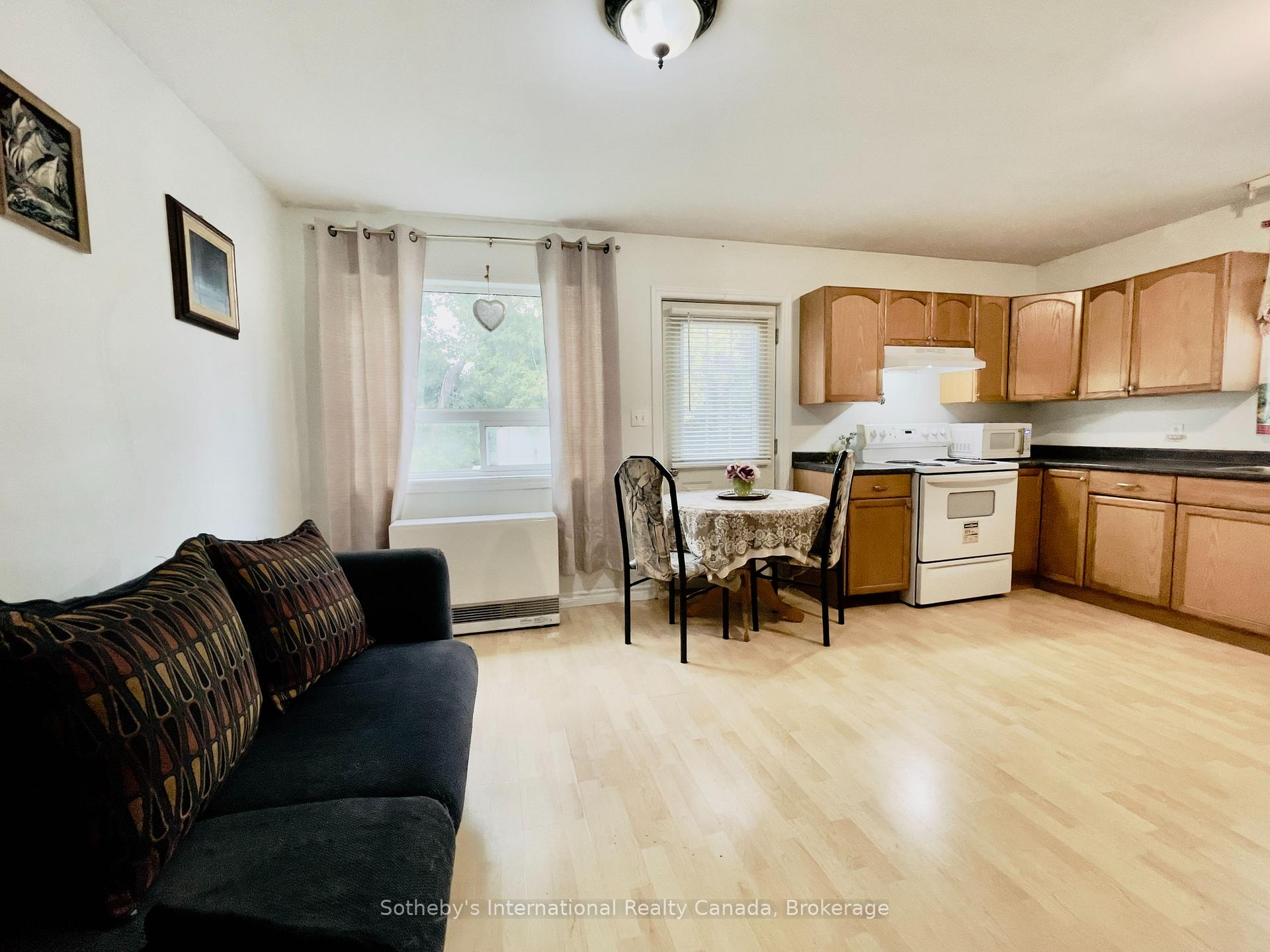 Photo 12 of 285 Robinson Street, Collingwood — HOMEH