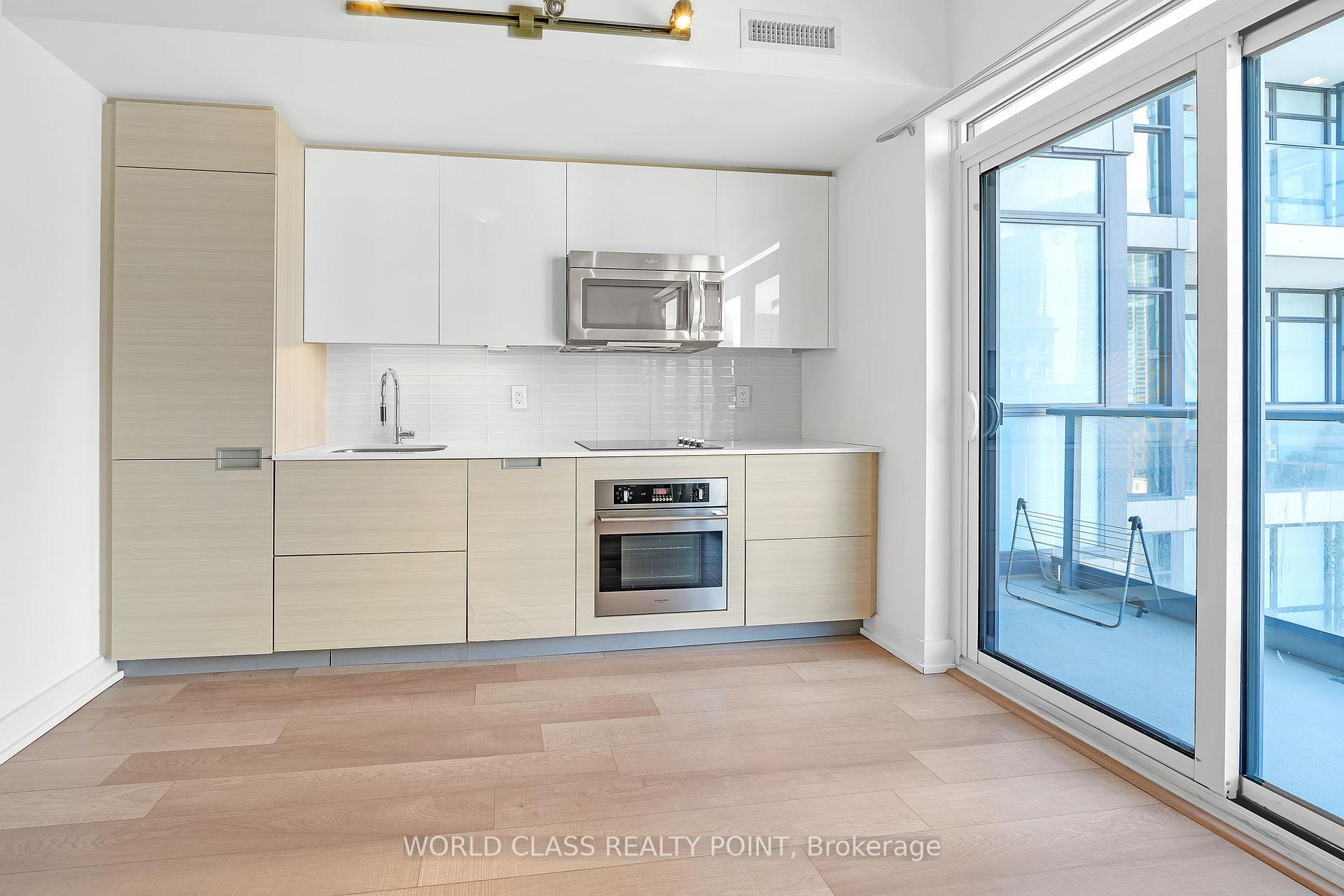 Photo 8 of Unit 1202, 210 Simcoe Street, Toronto, Kensington-Chinatown — HOMEH