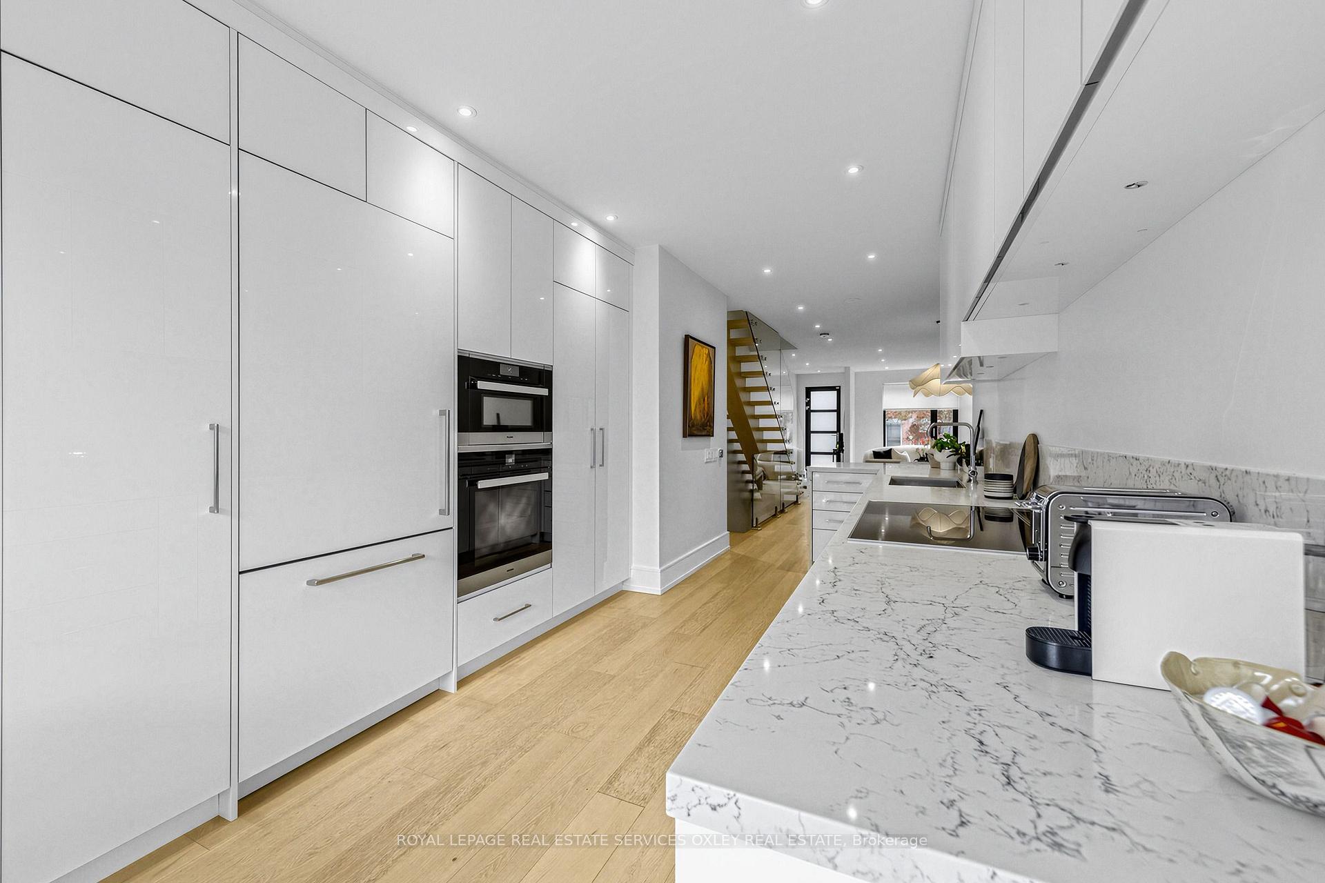 Photo 8 of 167 Macpherson Avenue, Toronto, The Annex — HOMEH