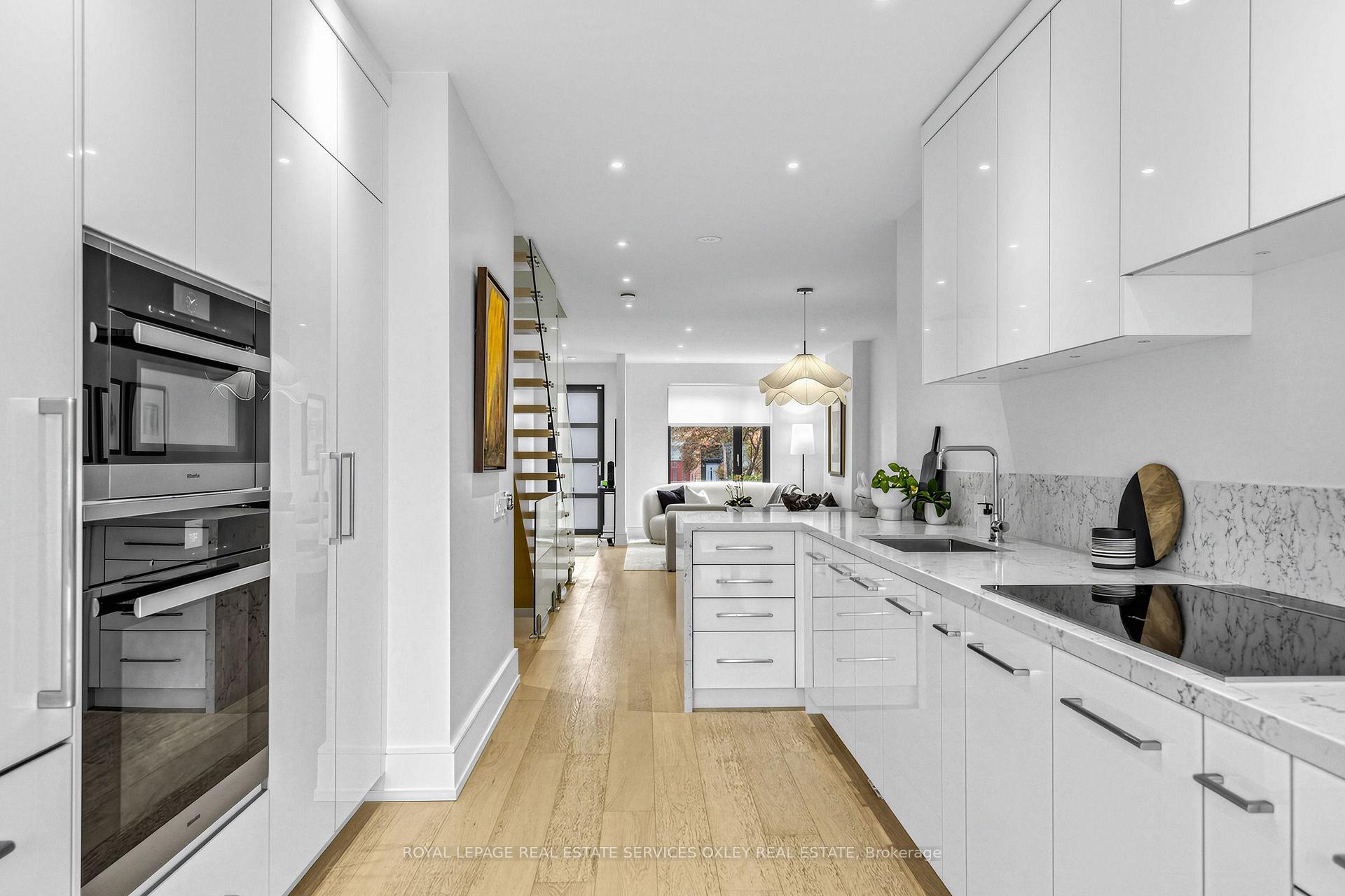 Photo 9 of 167 Macpherson Avenue, Toronto, The Annex — HOMEH