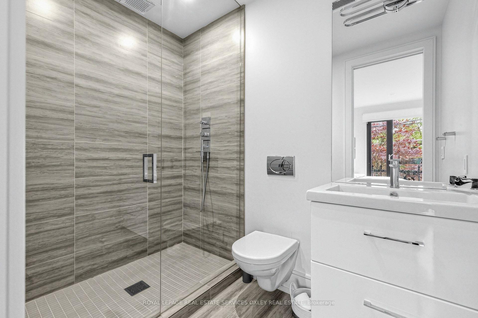Photo 16 of 167 Macpherson Avenue, Toronto, The Annex — HOMEH