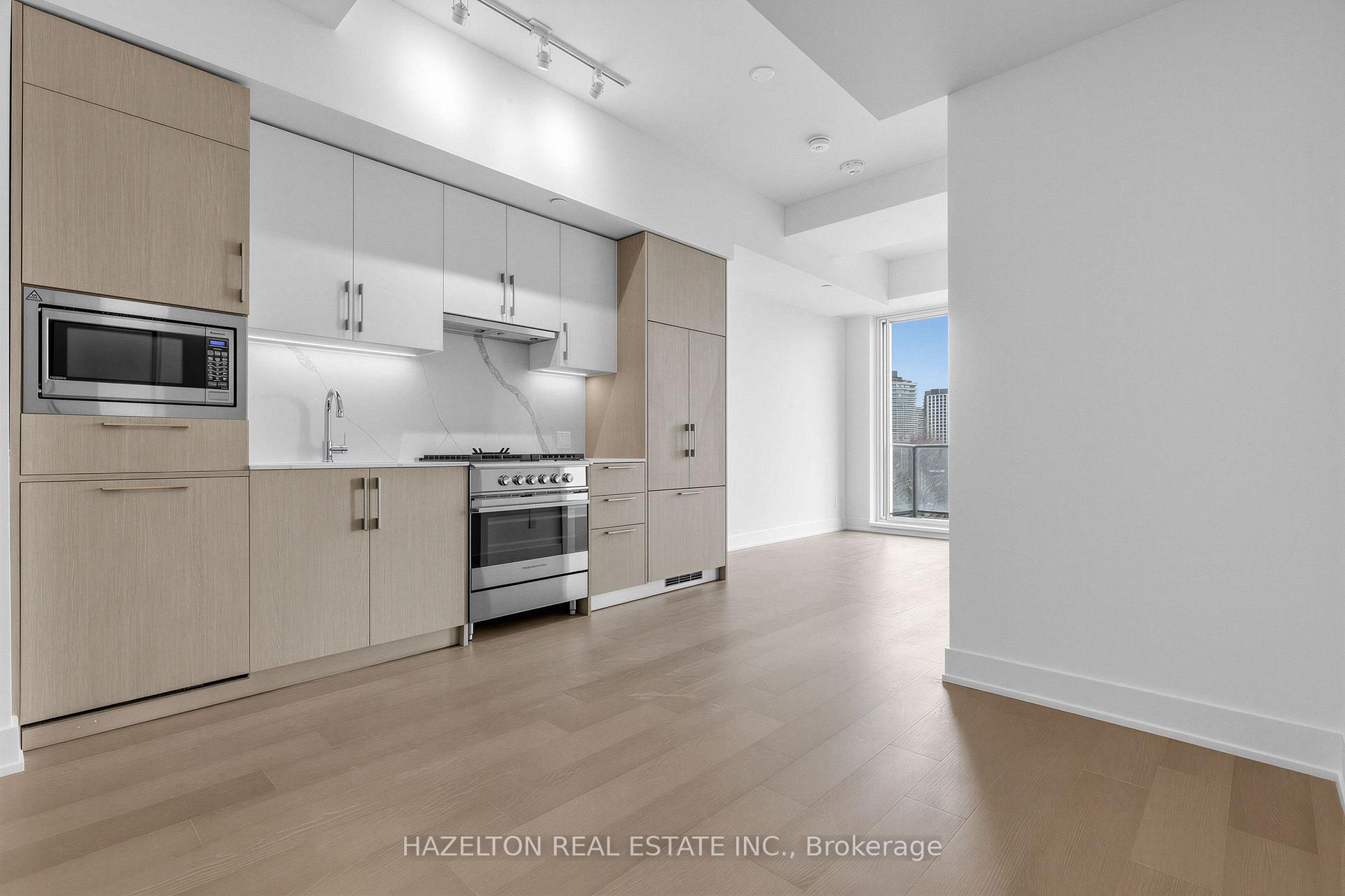 Photo 1 of Unit 705, 8 Manor Road W, Toronto, Yonge-Eglinton — HOMEH