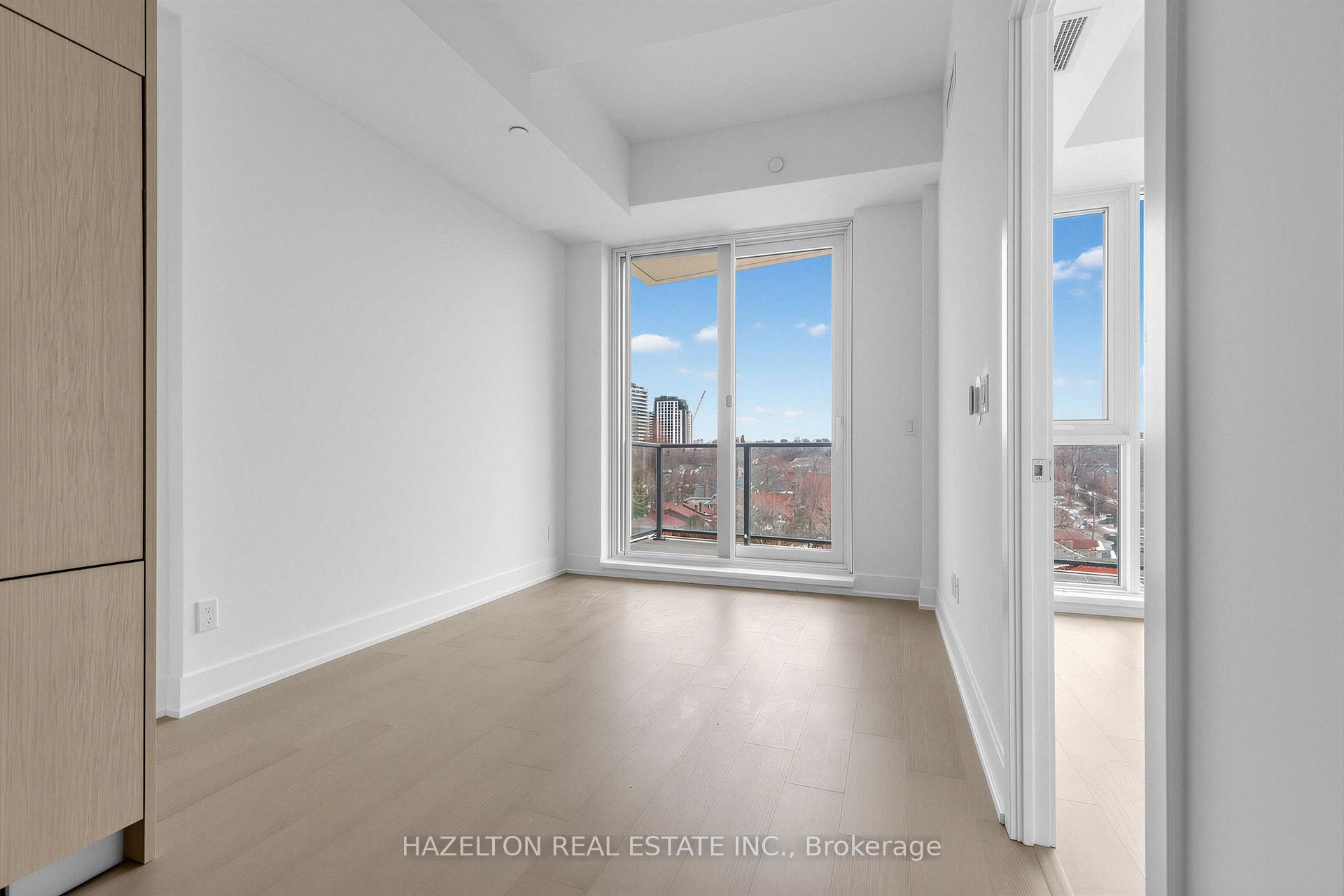 Photo 3 of Unit 705, 8 Manor Road W, Toronto, Yonge-Eglinton — HOMEH