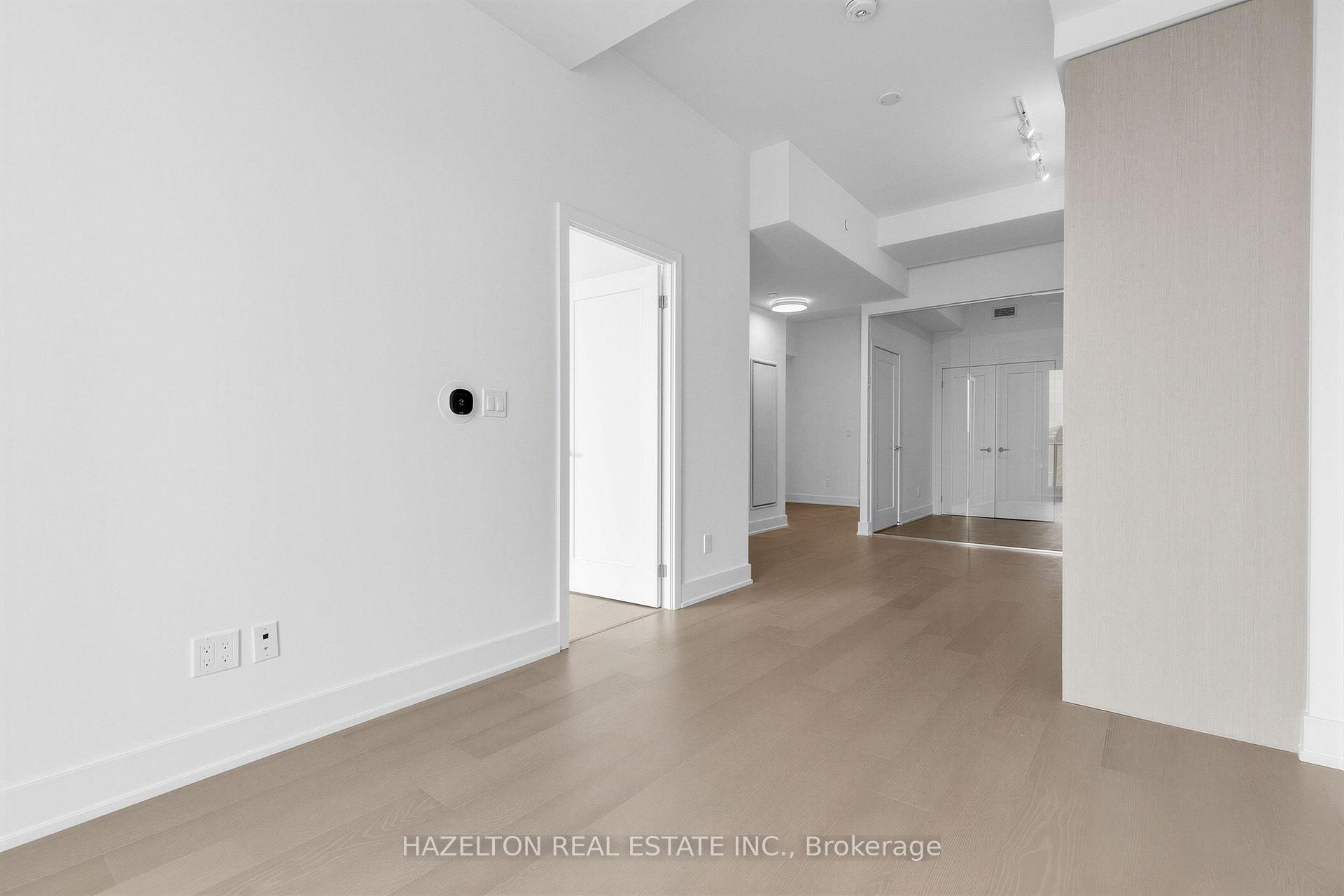 Photo 9 of Unit 705, 8 Manor Road W, Toronto, Yonge-Eglinton — HOMEH