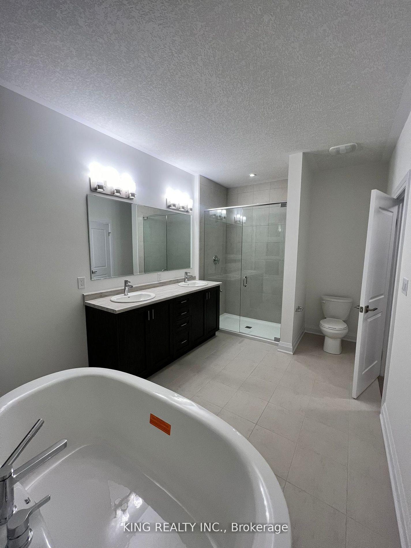 Photo 11 of 27 Carina Street, Kitchener, Brigadoon — HOMEH