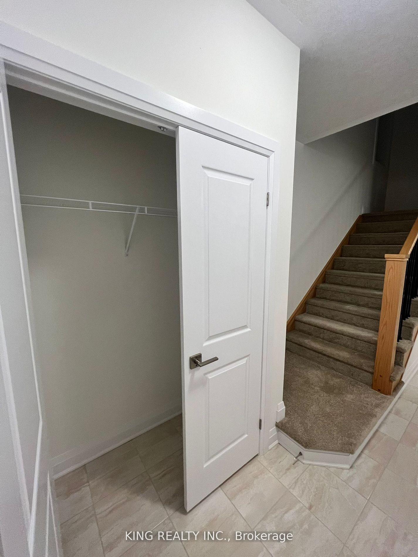 Photo 22 of 27 Carina Street, Kitchener, Brigadoon — HOMEH