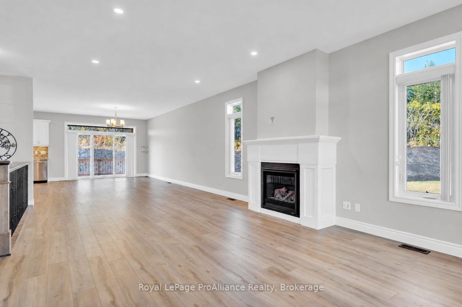 Photo 6 of 16 Lehtinen Crescent, Belleville, Belleville Ward — HOMEH
