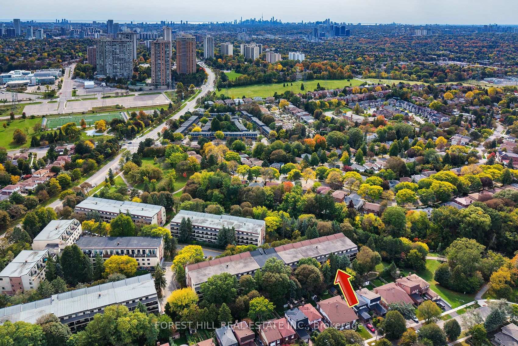 Photo 2 of Unit 6, 25 Pebble Byway, North York, Hillcrest Village — HOMEH