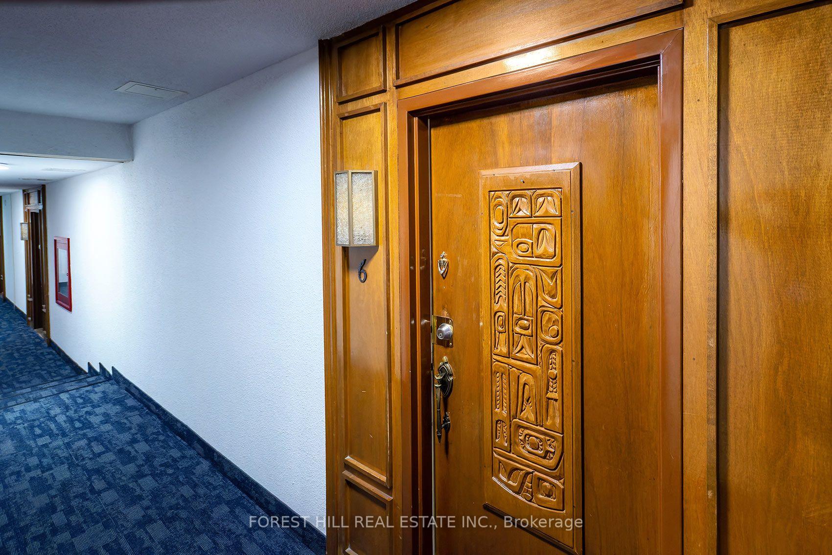 Photo 4 of Unit 6, 25 Pebble Byway, North York, Hillcrest Village — HOMEH