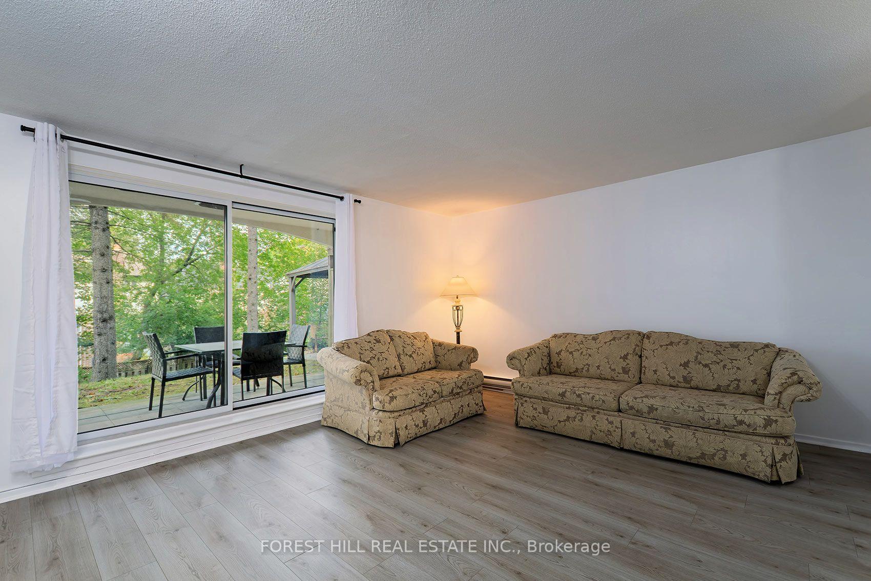 Photo 9 of Unit 6, 25 Pebble Byway, North York, Hillcrest Village — HOMEH