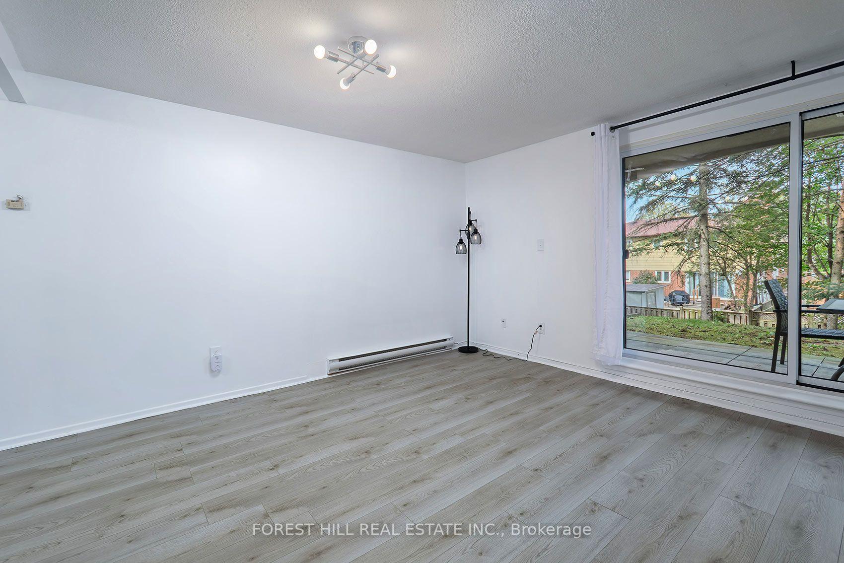 Photo 18 of Unit 6, 25 Pebble Byway, North York, Hillcrest Village — HOMEH