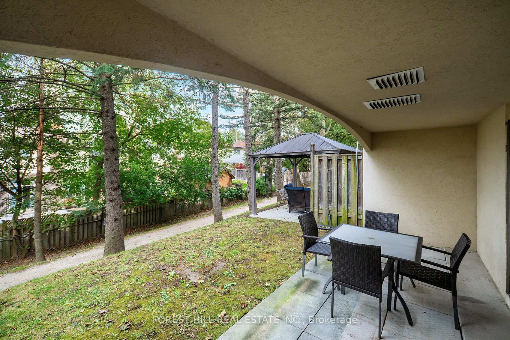 Photo 21 of Unit 6, 25 Pebble Byway, North York, Hillcrest Village — HOMEH