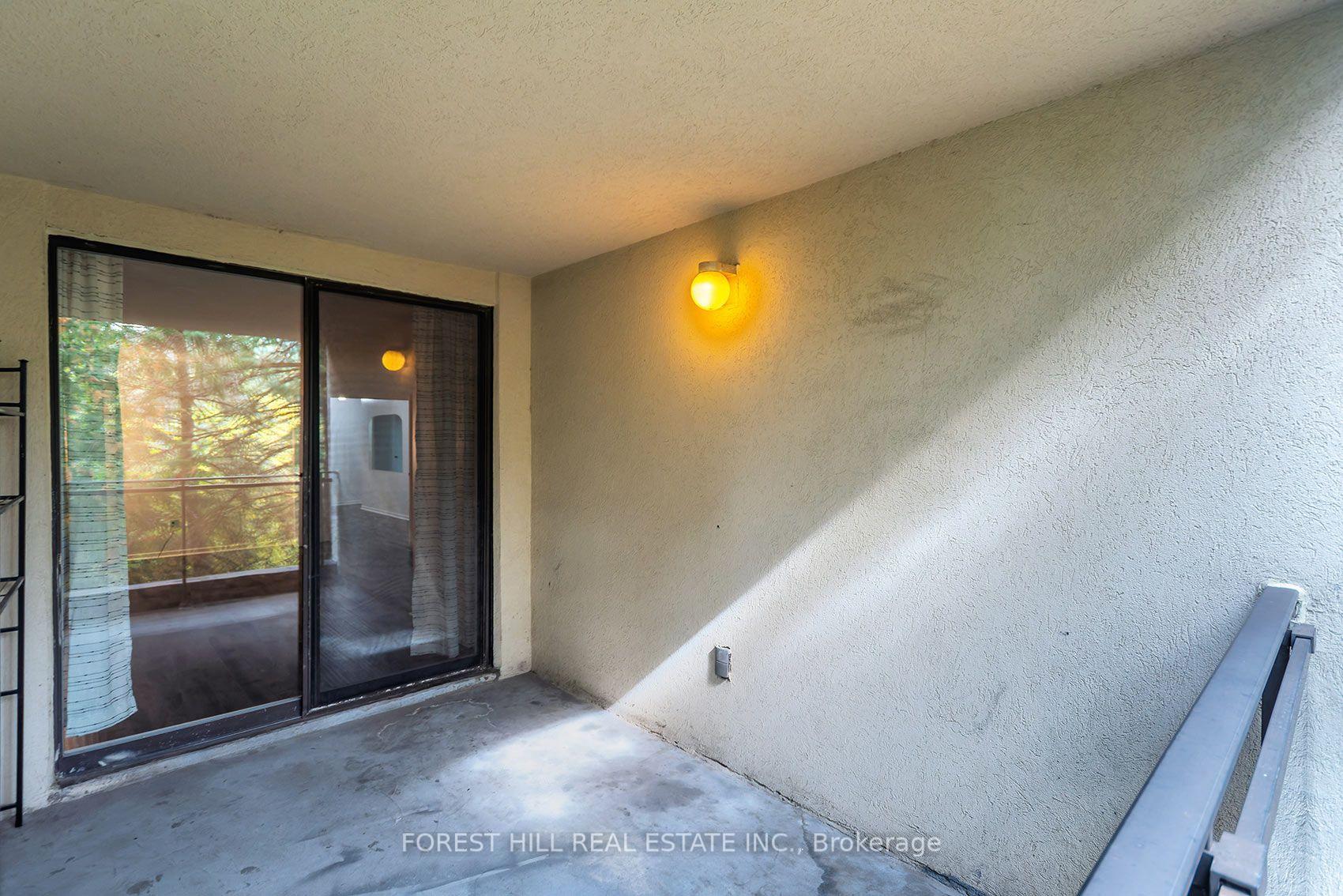 Photo 33 of Unit 6, 25 Pebble Byway, North York, Hillcrest Village — HOMEH