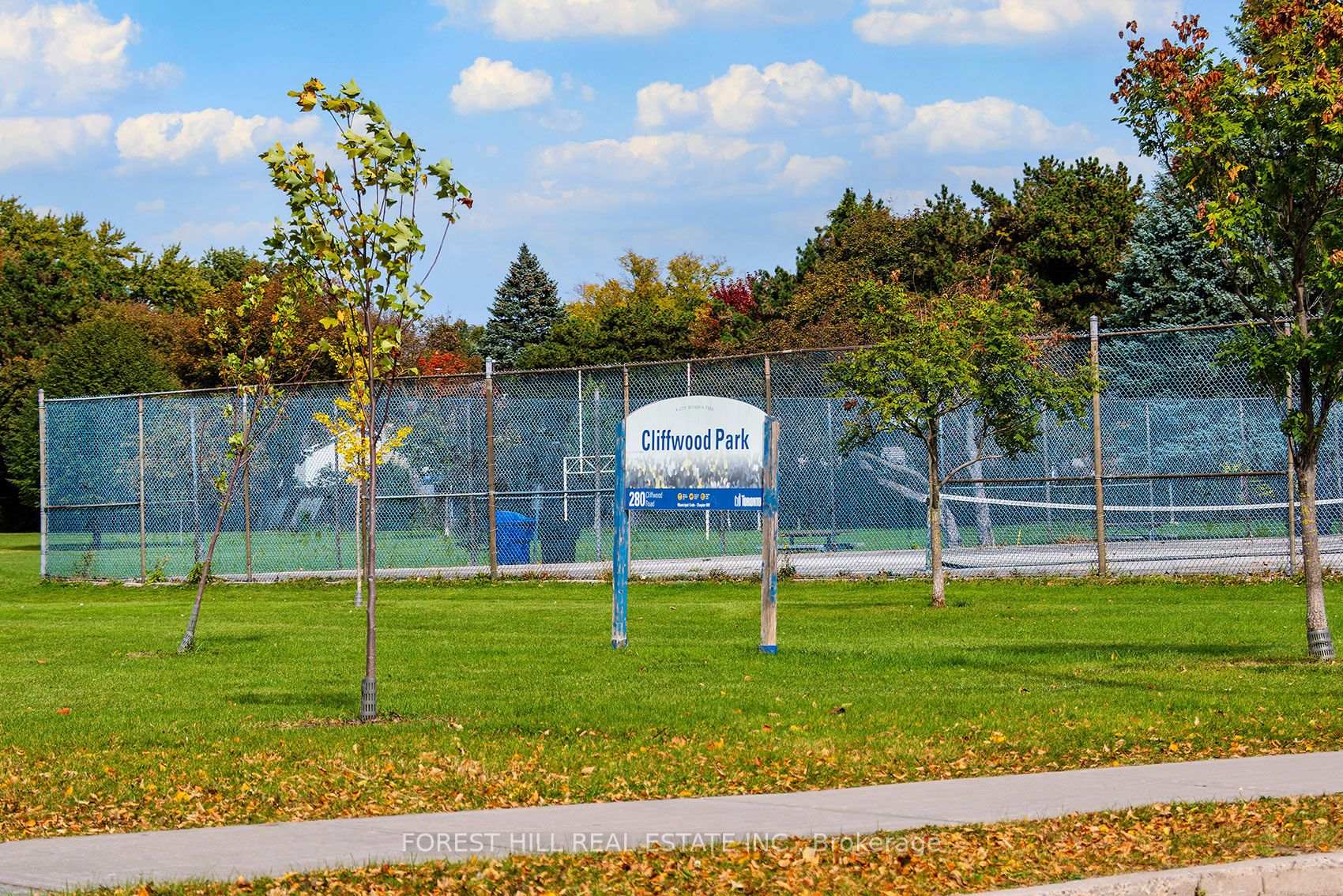 Photo 48 of Unit 6, 25 Pebble Byway, North York, Hillcrest Village — HOMEH