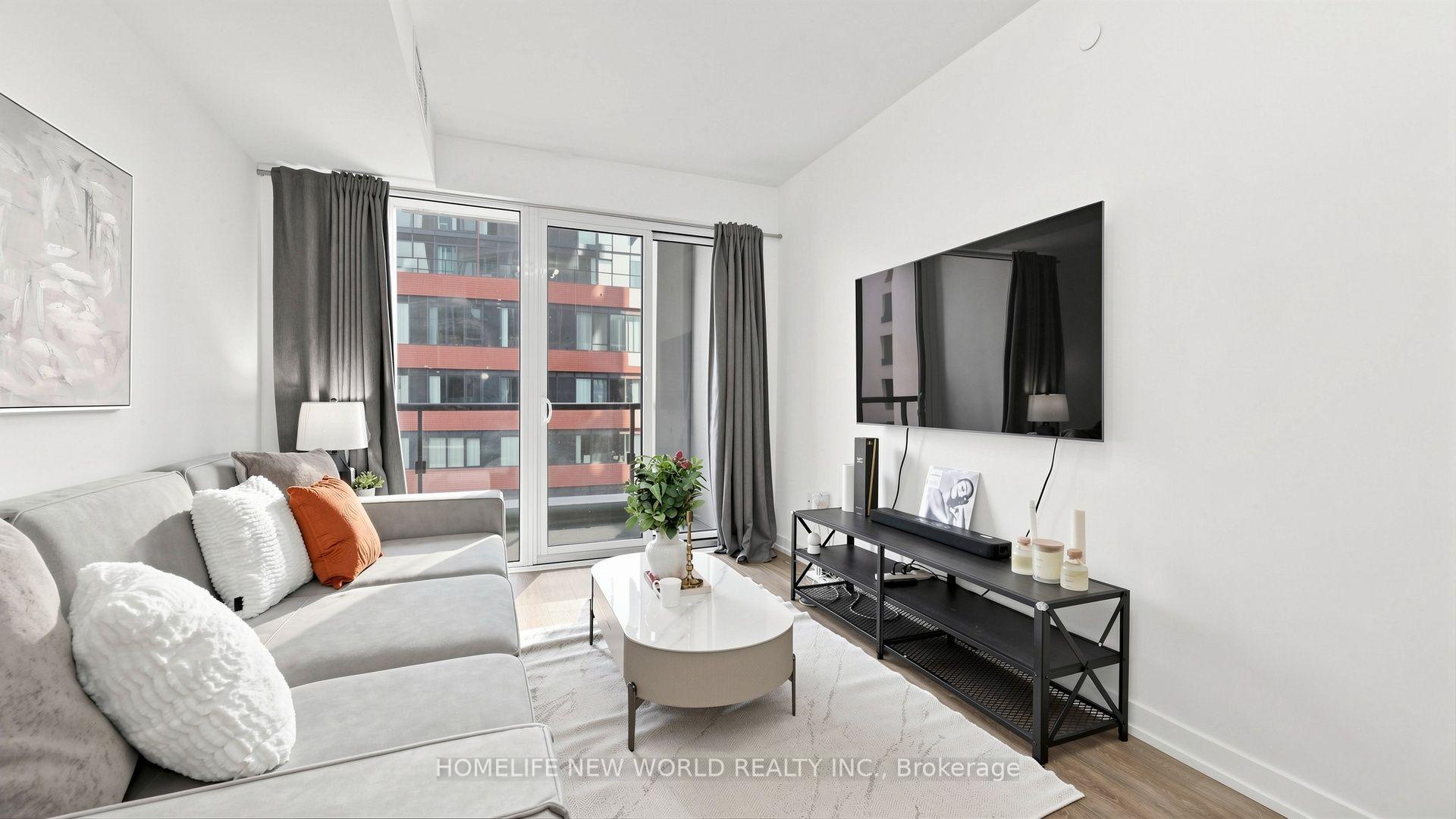 Photo 6 of Unit 813, 158 Front Street E, Toronto, Moss Park — HOMEH