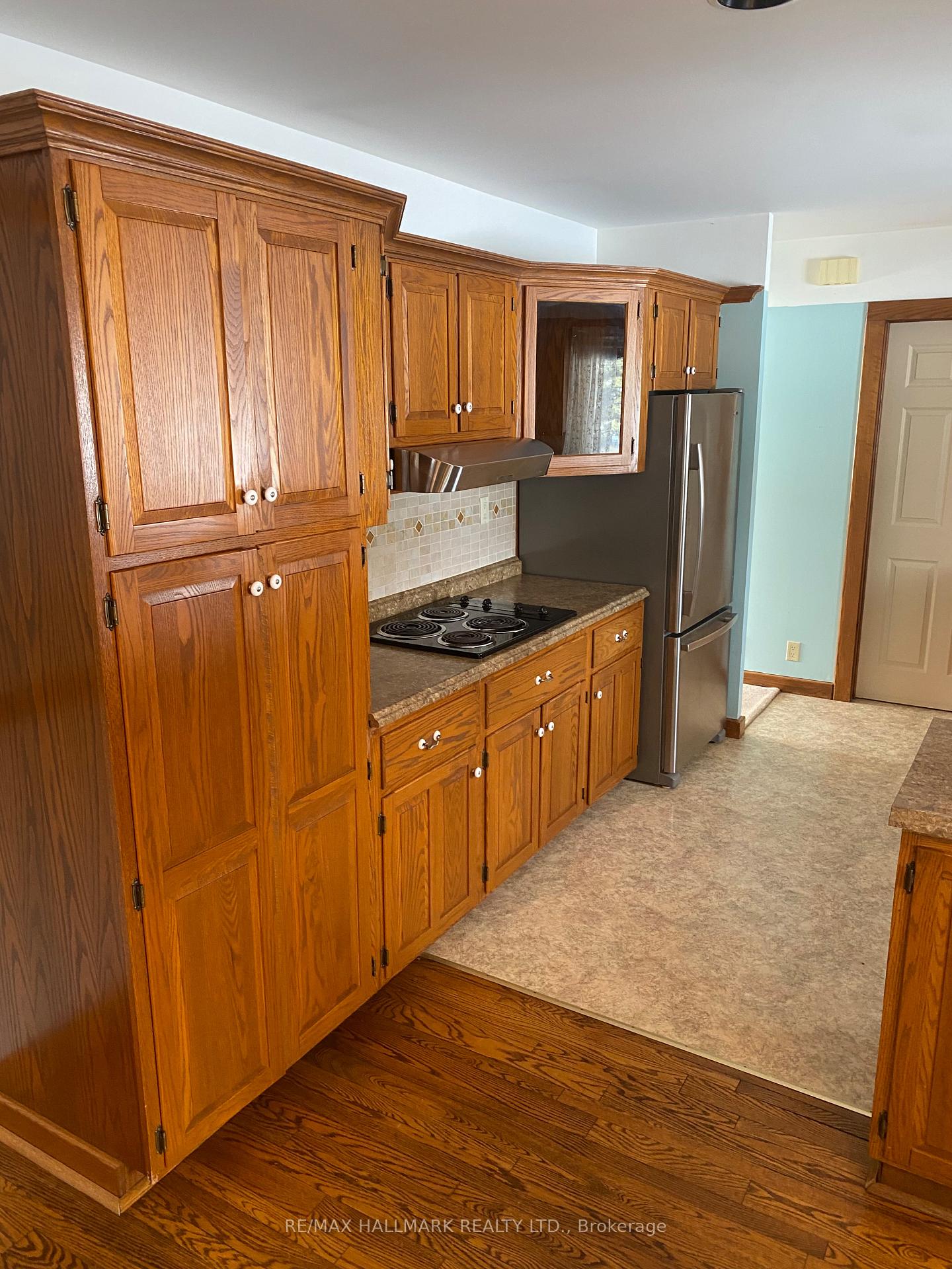 Photo 6 of 4749 Aurora Road E, Whitchurch-Stouffville, Ballantrae — HOMEH