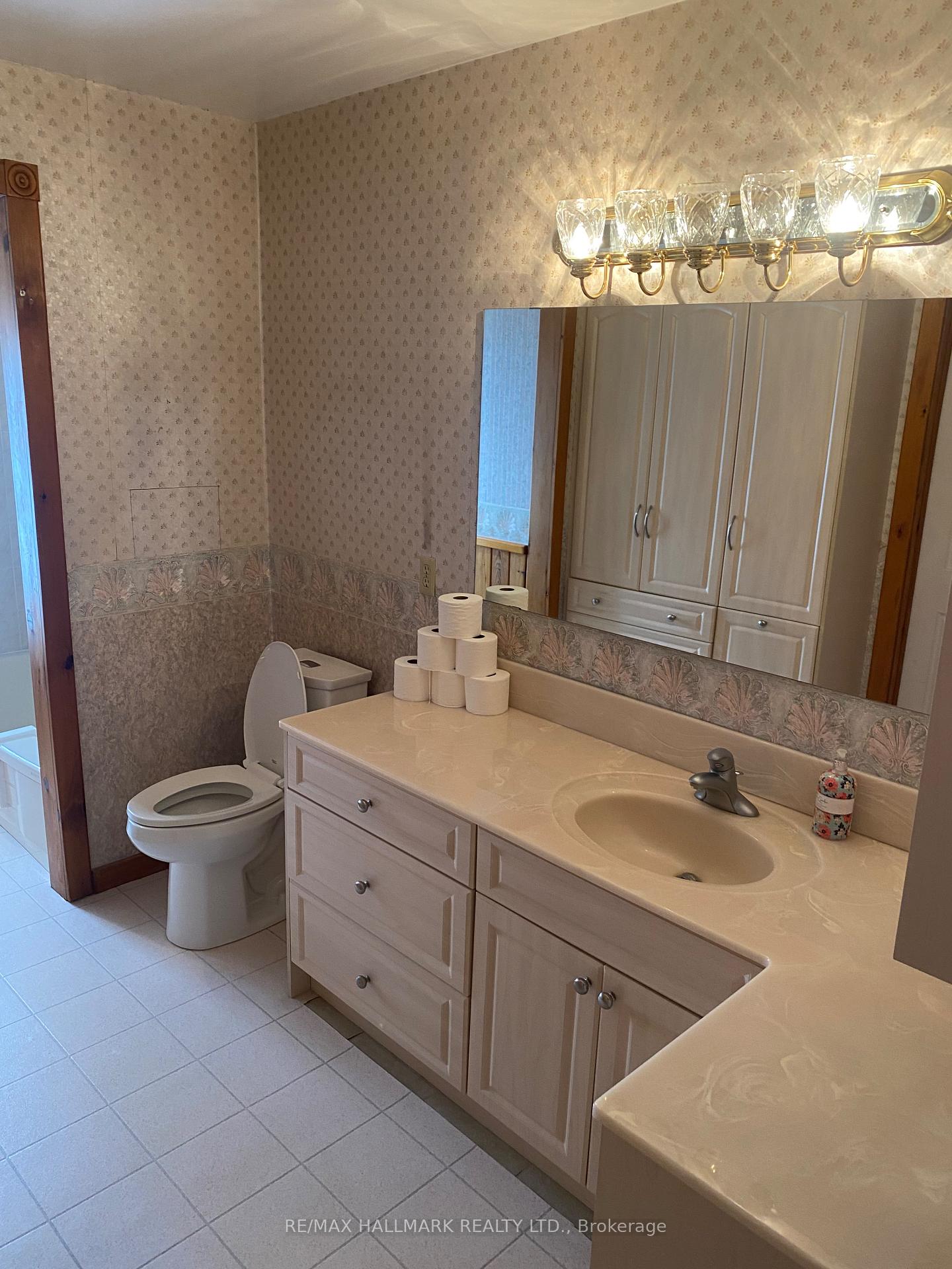 Photo 8 of 4749 Aurora Road E, Whitchurch-Stouffville, Ballantrae — HOMEH