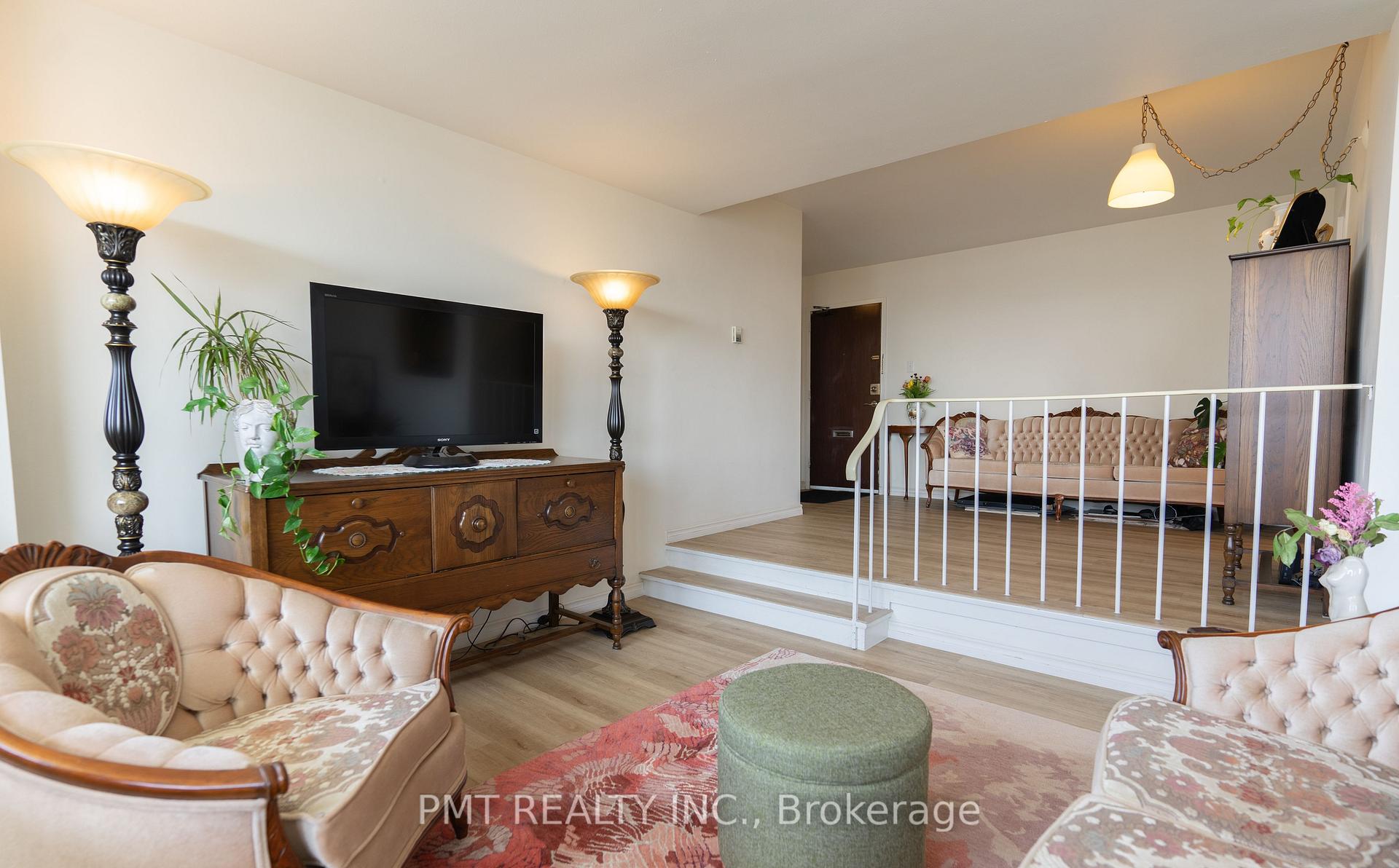 Photo 3 of Unit 1204, 20 Forest Manor Road, North York, Henry Farm — HOMEH