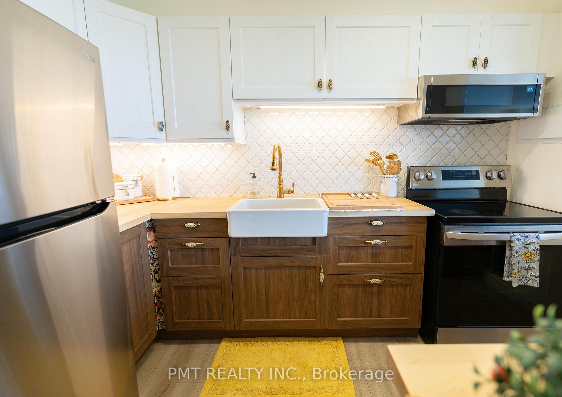 Photo 6 of Unit 1204, 20 Forest Manor Road, North York, Henry Farm — HOMEH