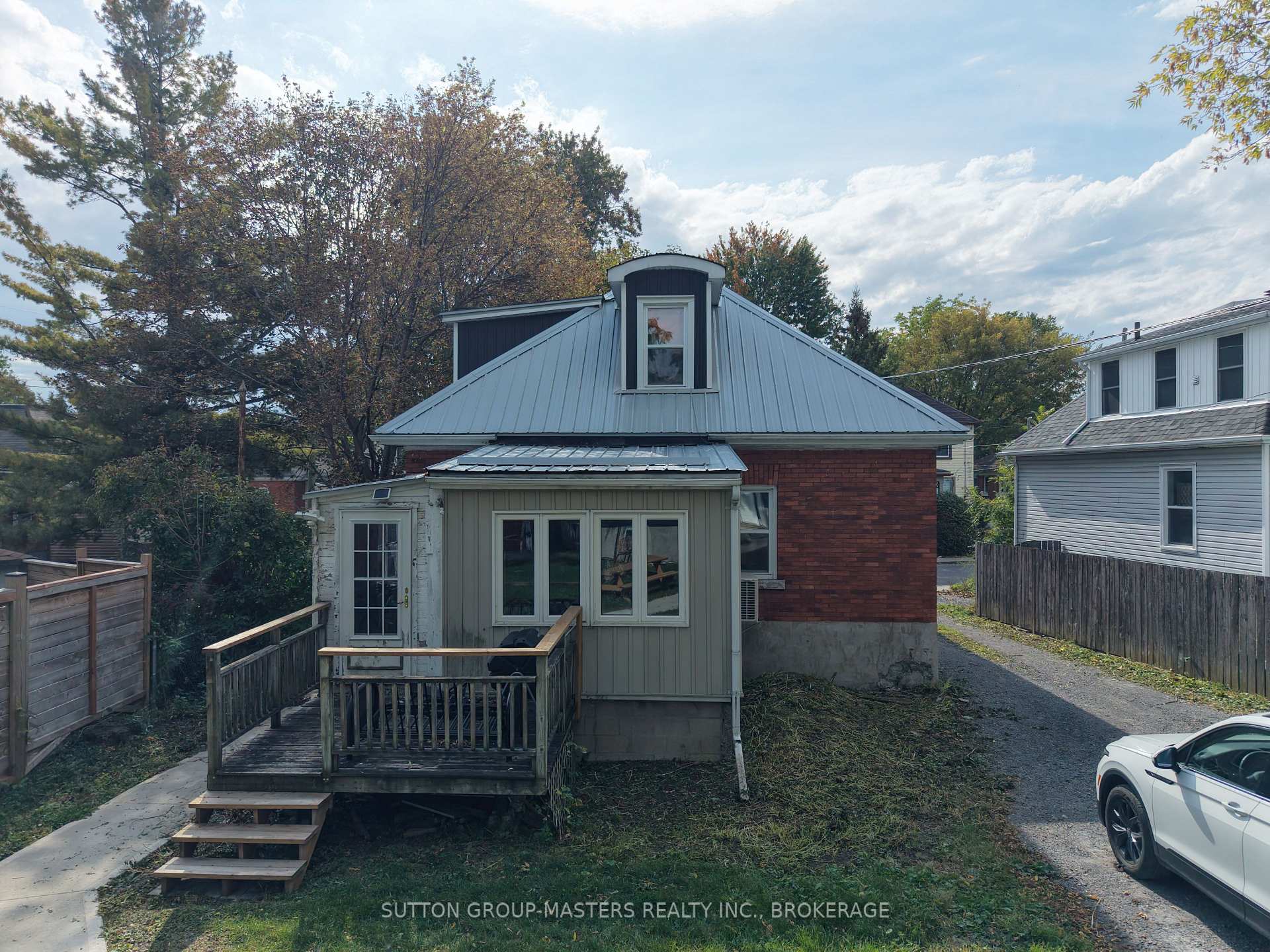 Photo 24 of 85 Hamilton Street, Kingston, East of Sir John A. Blvd — HOMEH