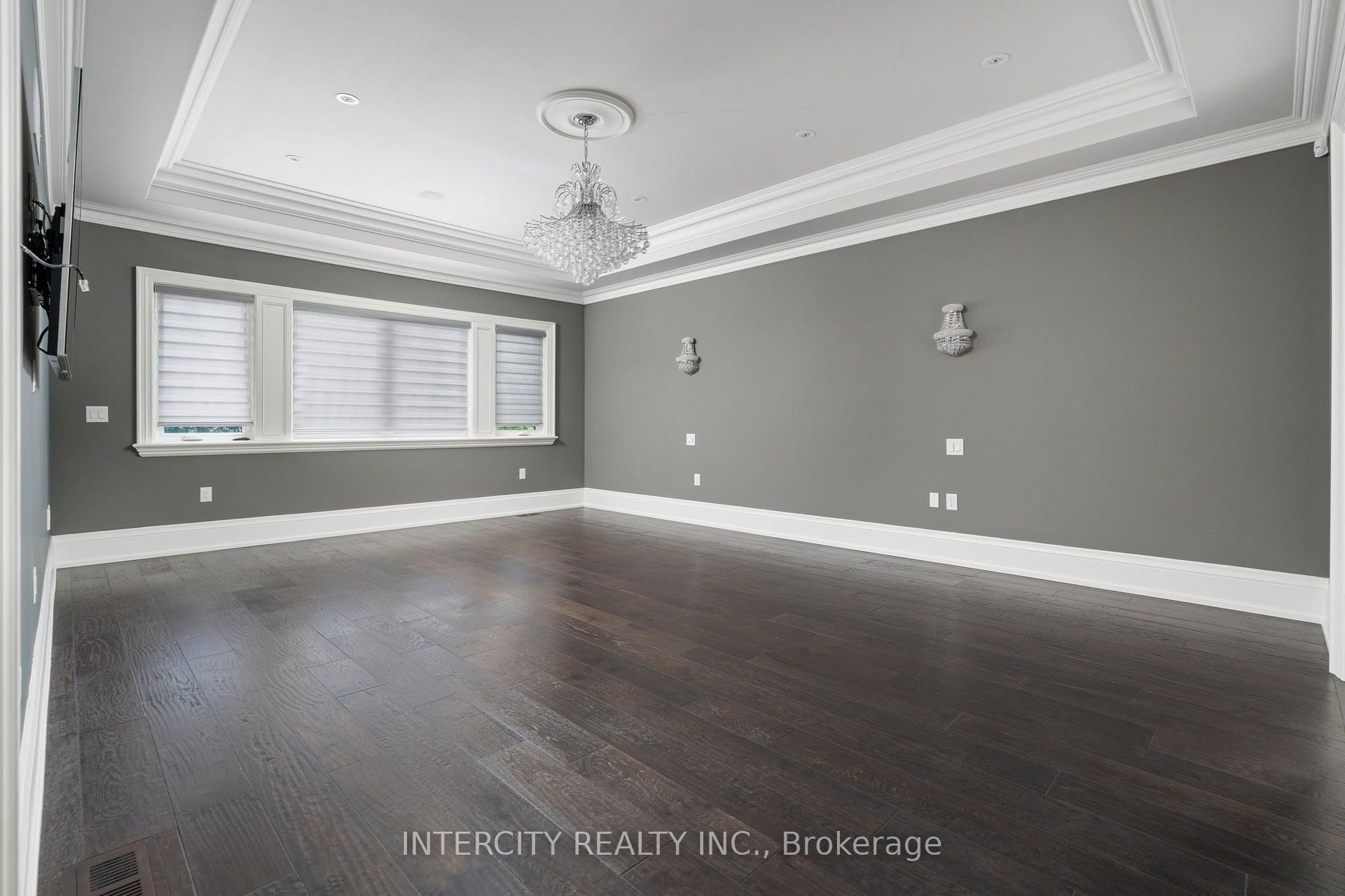 Photo 41 of 27 Rockview Gardens, Vaughan, Concord — HOMEH