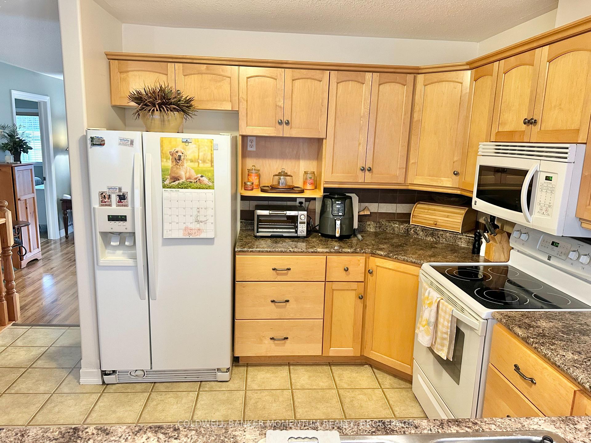 Photo 10 of Unit 4, 409 Queen Street, Norfolk, Simcoe — HOMEH