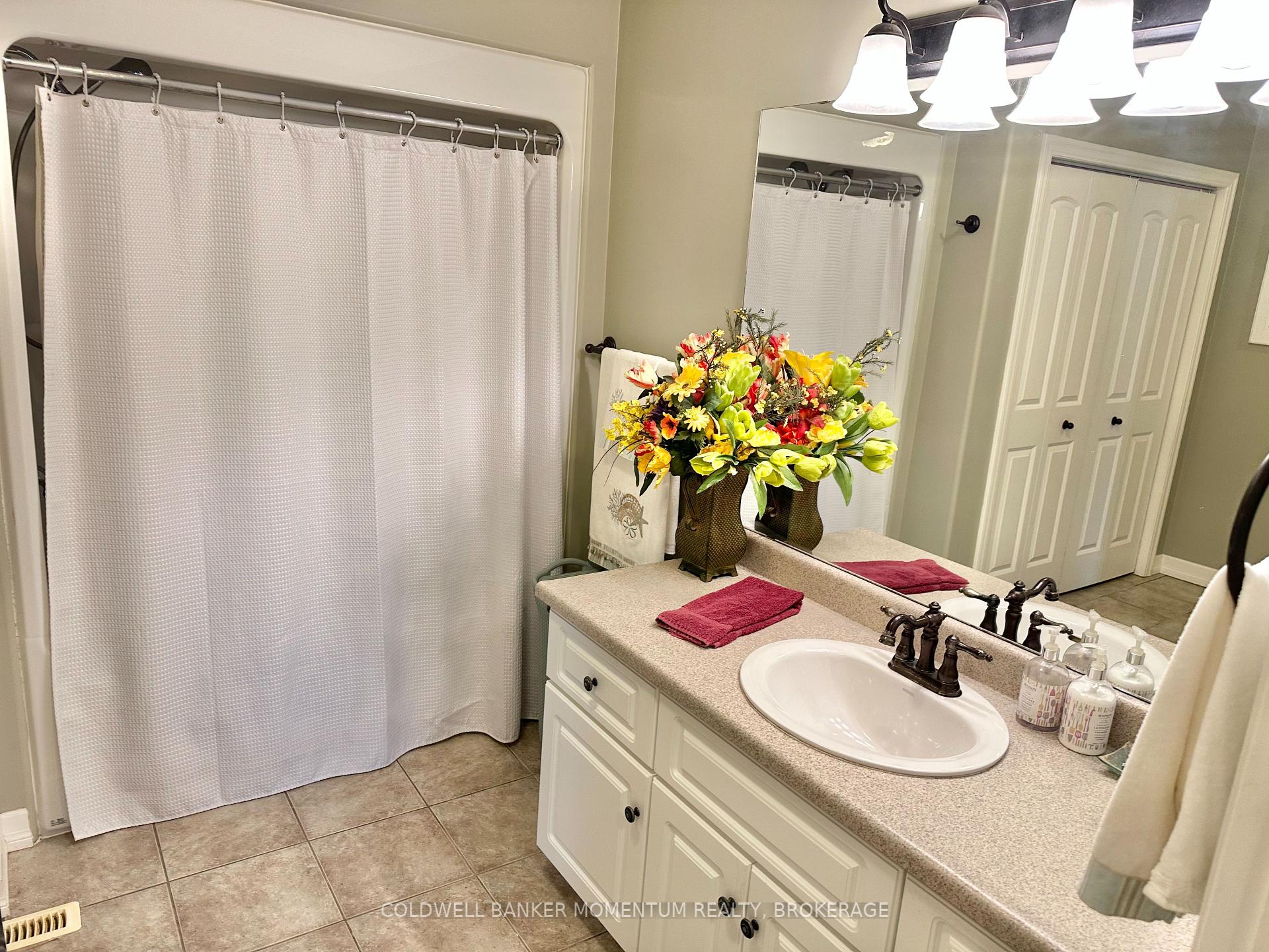 Photo 17 of Unit 4, 409 Queen Street, Norfolk, Simcoe — HOMEH