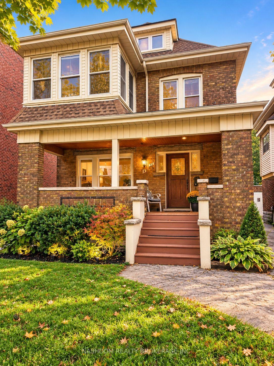 Photo of Unit 2, 21 Gage Avenue S