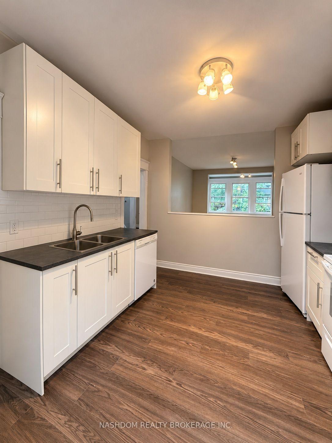 Photo 3 of Unit 2, 21 Gage Avenue S, Hamilton, Crown Point — HOMEH