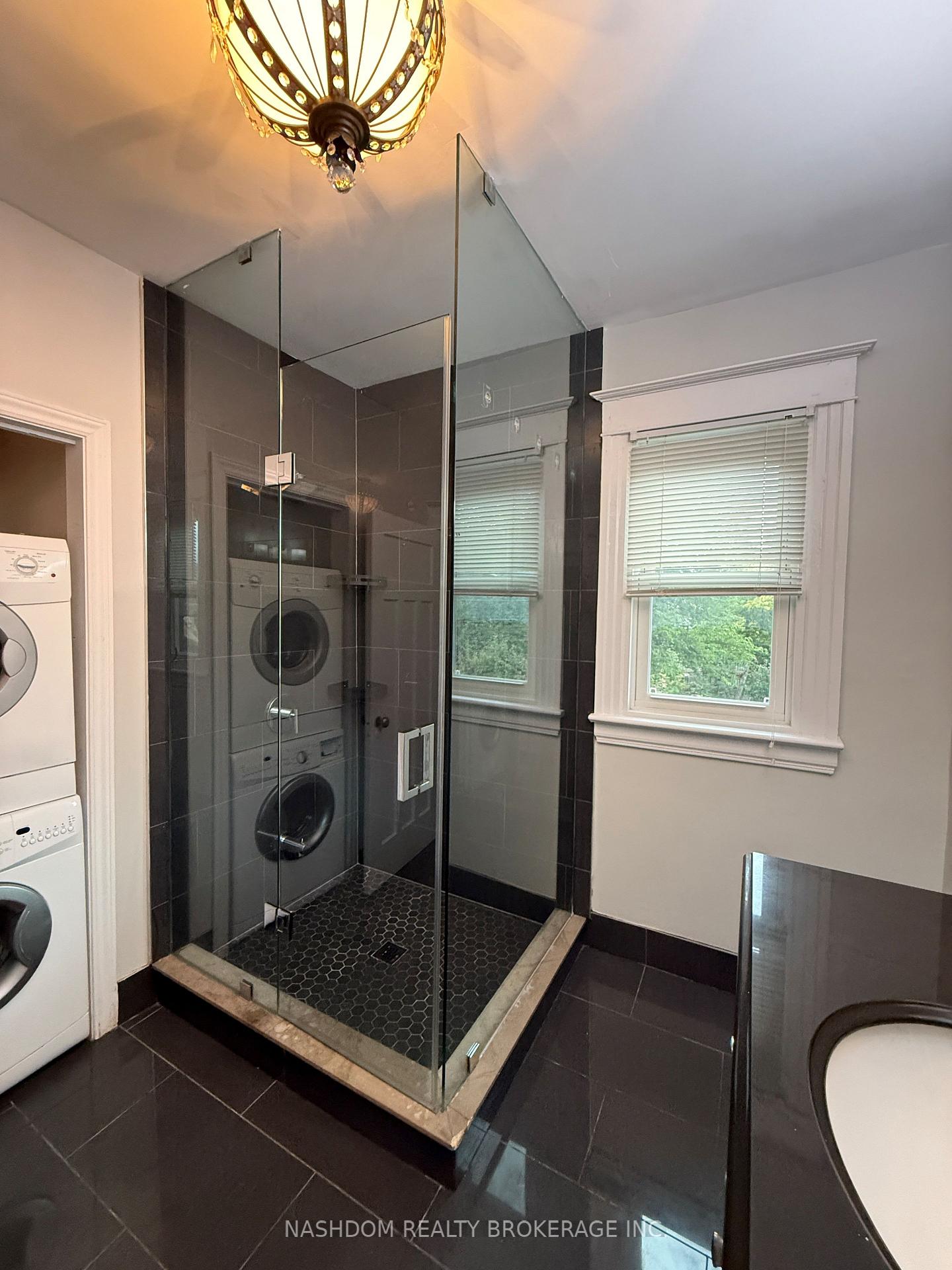 Photo 11 of Unit 2, 21 Gage Avenue S, Hamilton, Crown Point — HOMEH