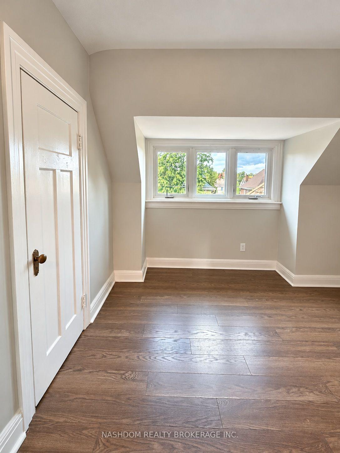 Photo 12 of Unit 2, 21 Gage Avenue S, Hamilton, Crown Point — HOMEH