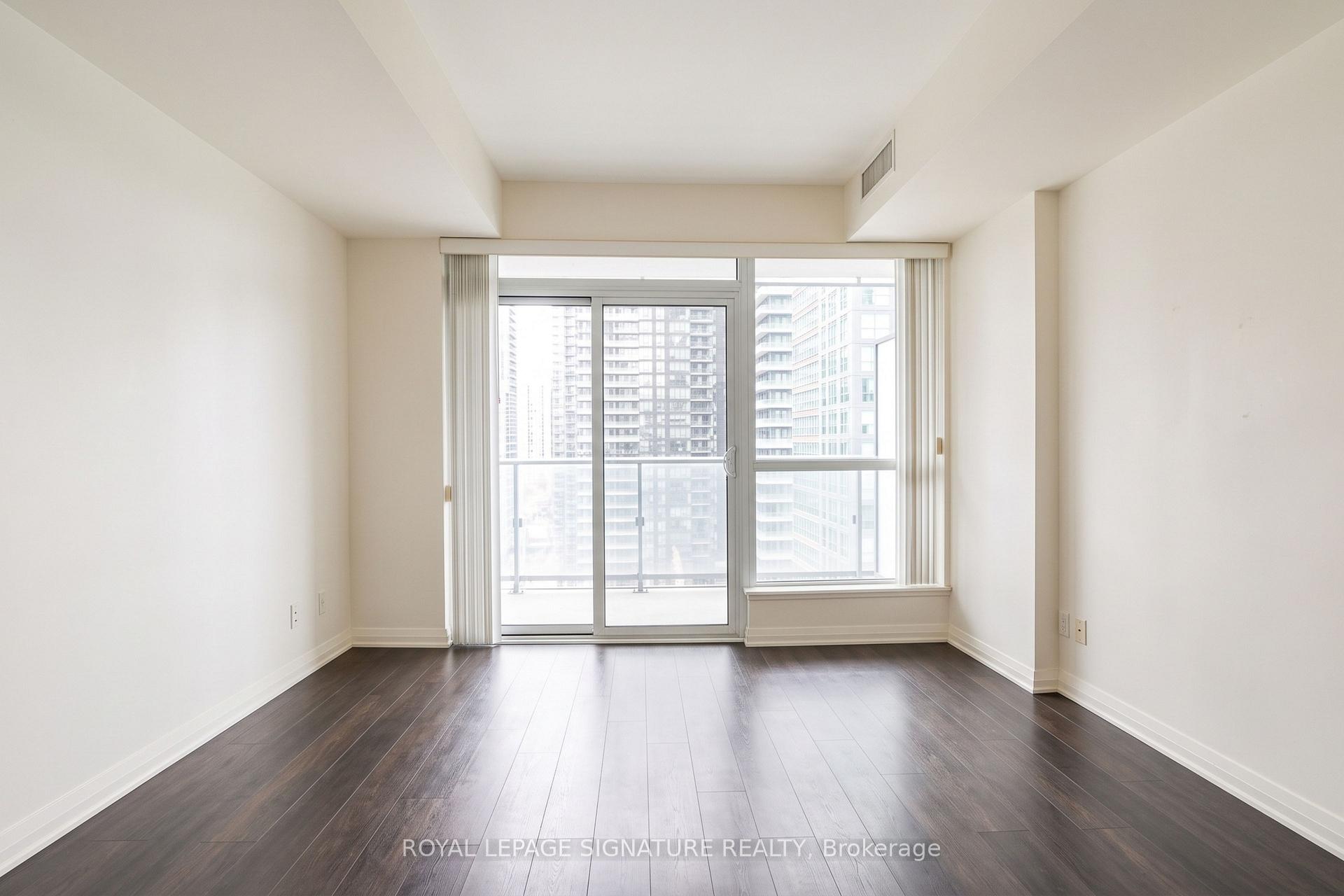 Photo 7 of Unit 1909, 8 Mercer Street, Toronto, Waterfront Communities — HOMEH