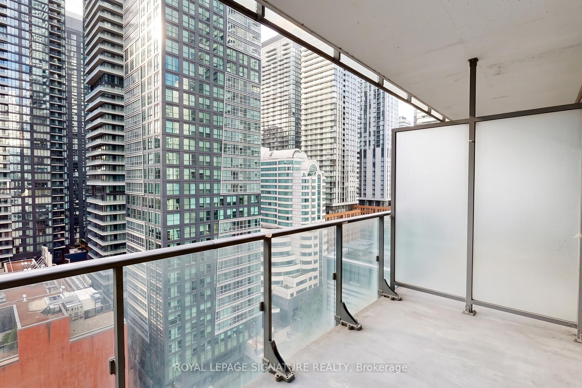 Photo 12 of Unit 1909, 8 Mercer Street, Toronto, Waterfront Communities — HOMEH
