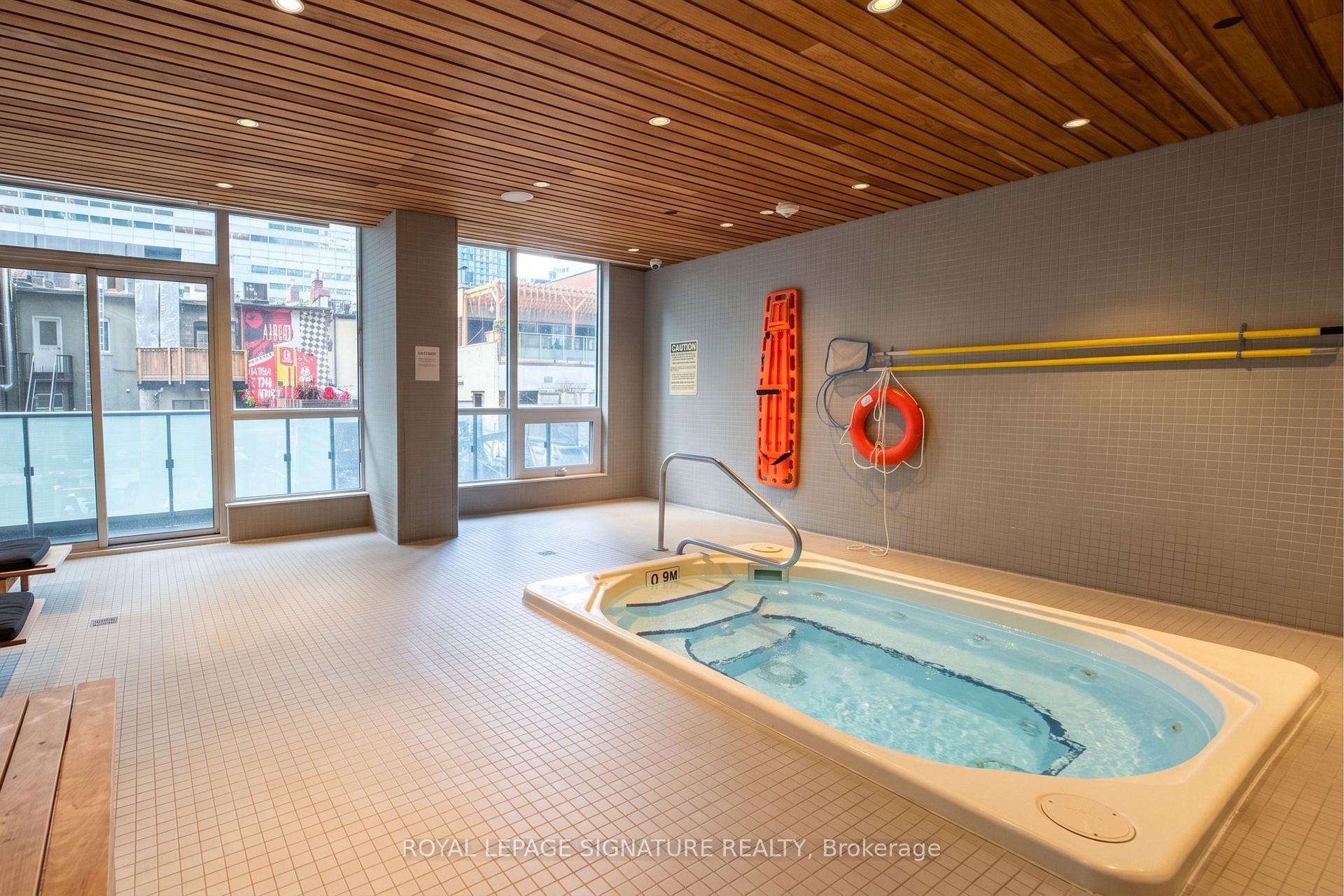 Photo 15 of Unit 1909, 8 Mercer Street, Toronto, Waterfront Communities — HOMEH