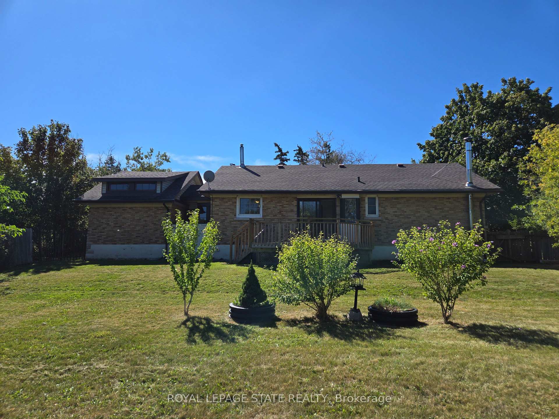 Photo 29 of 538 Main Street W, Grimsby, Grimsby West — HOMEH