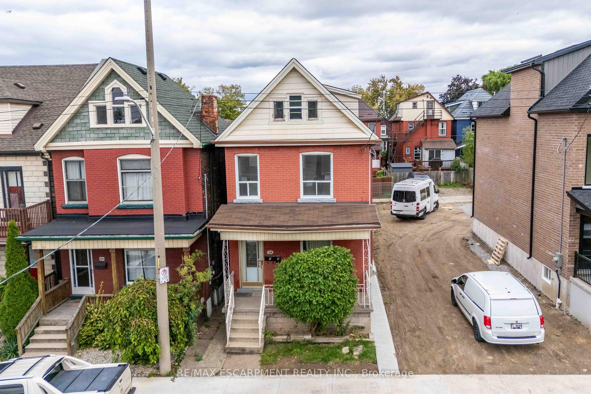 Photo 2 of 58 St. Matthews Avenue, Hamilton, Beasley — HOMEH