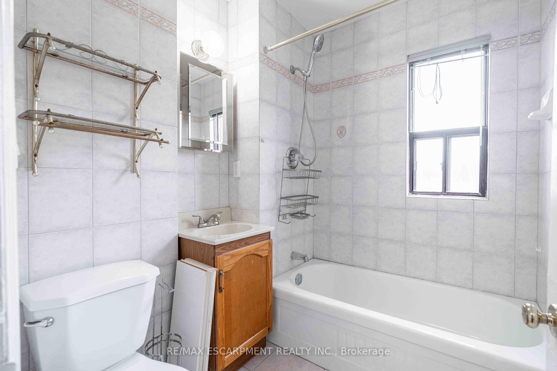 Photo 17 of 58 St. Matthews Avenue, Hamilton, Beasley — HOMEH